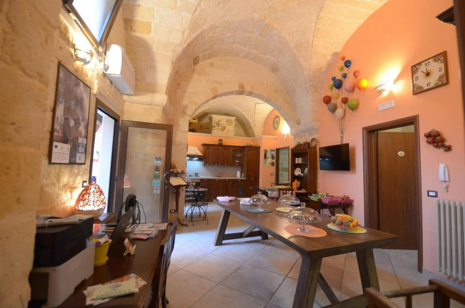 Communal kitchen in B&B Corte Dei Figuli