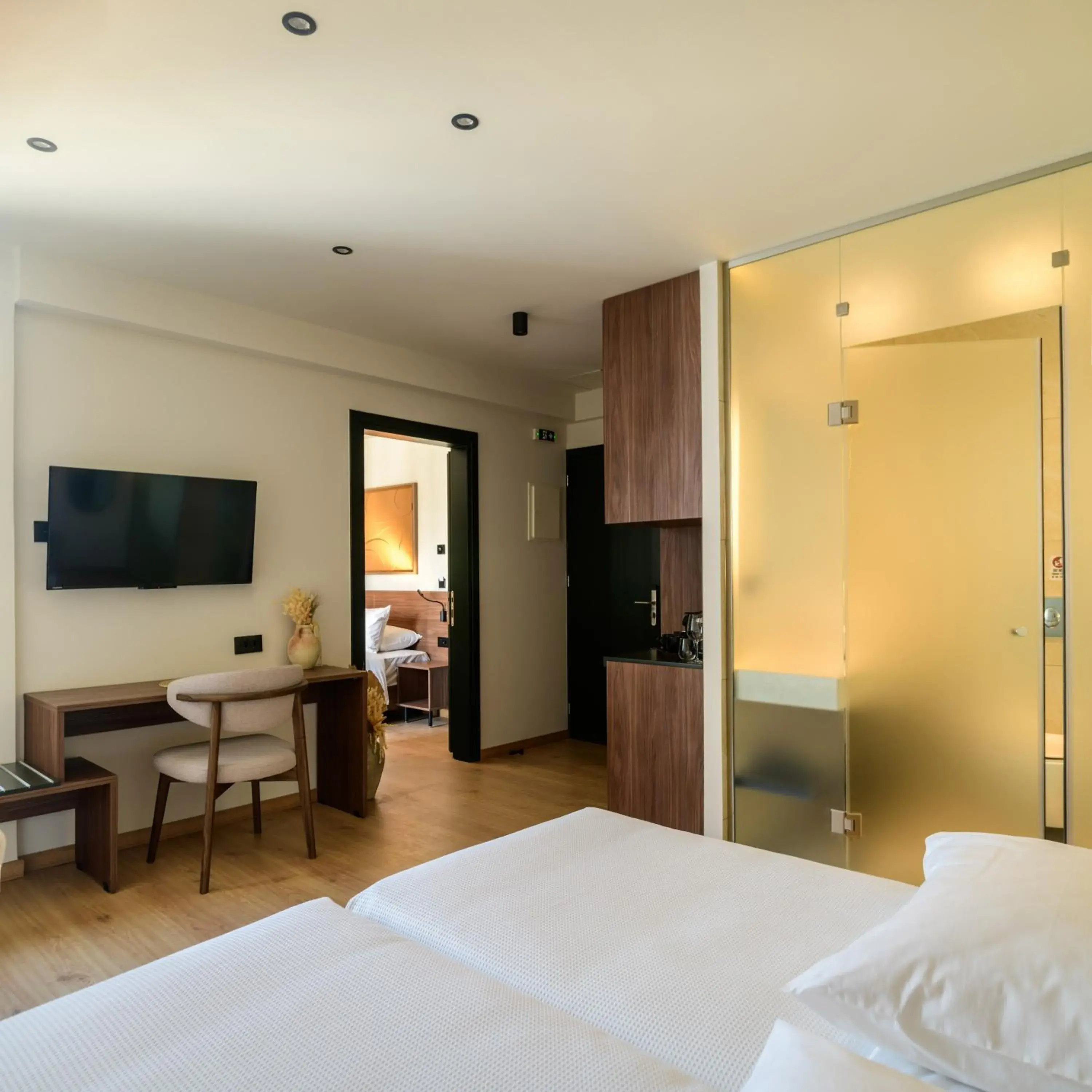 Family Room in Ermou 26 Hotel Family Room in Ermou 26 Hotel