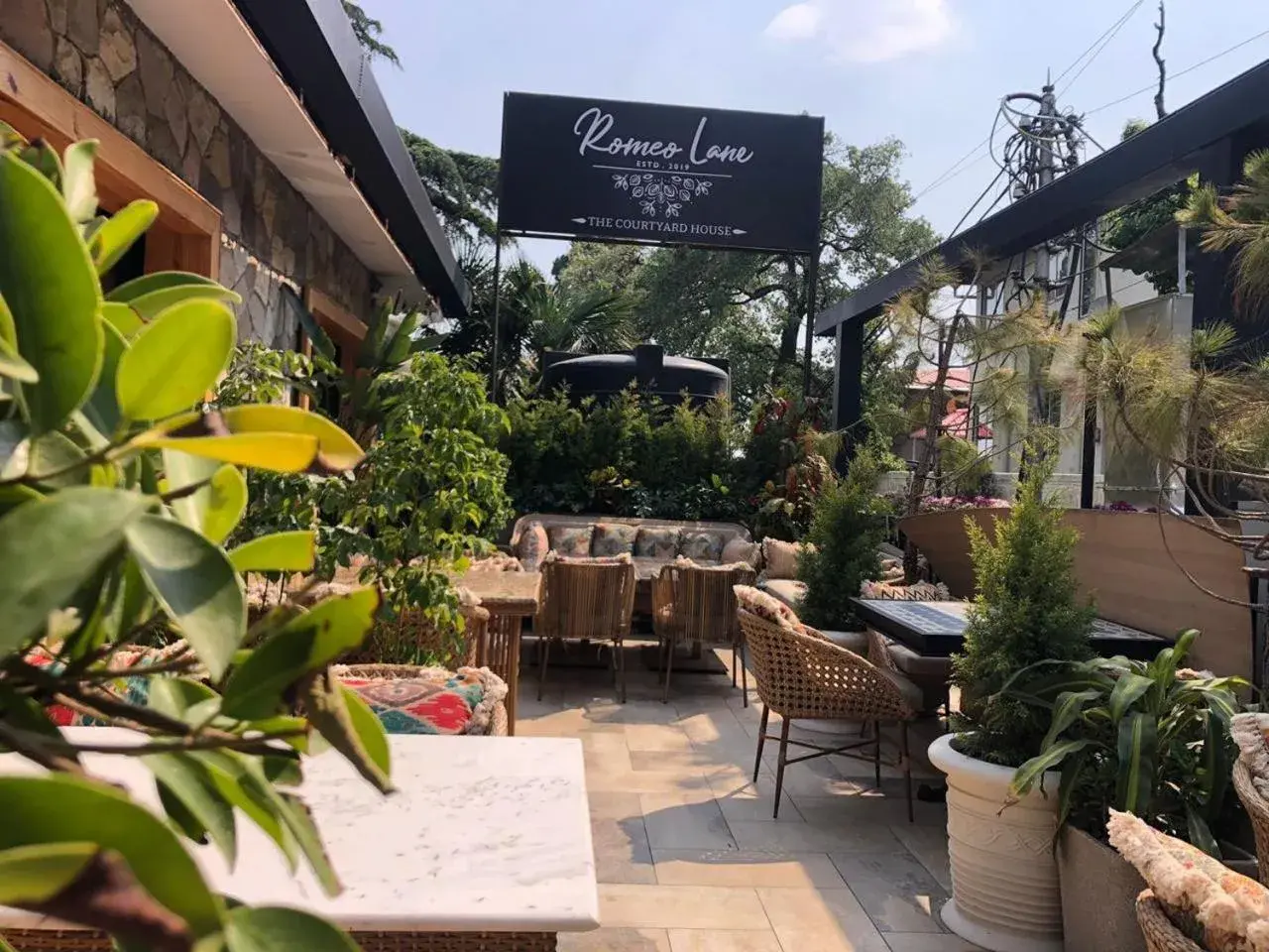 Restaurant/places to eat in Romeo Lane Mussoorie - The Courtyard House Restaurant/places to eat in Romeo Lane Mussoorie - The Courtyard House