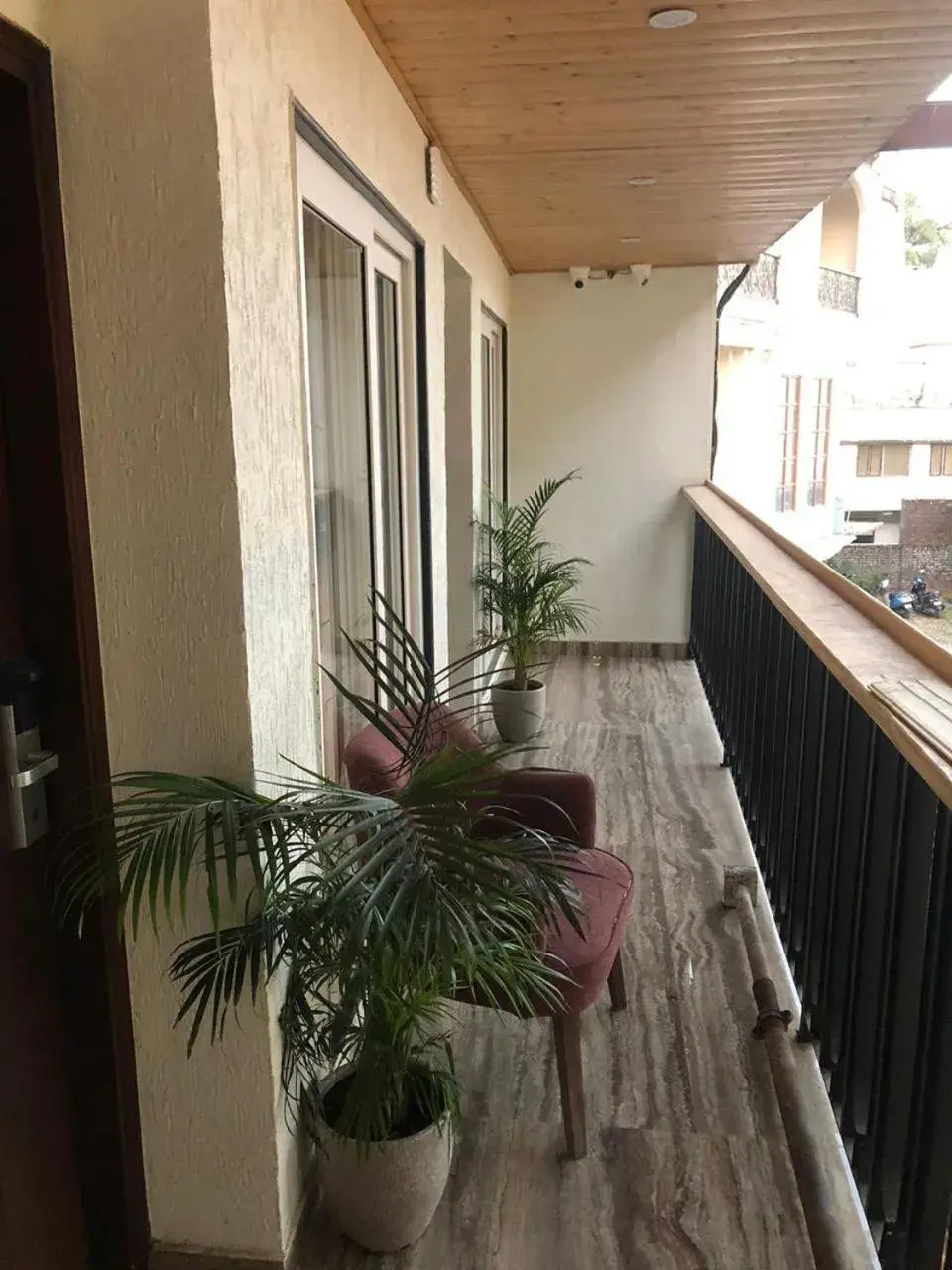 Inner courtyard view in Romeo Lane Mussoorie - The Courtyard House Inner courtyard view in Romeo Lane Mussoorie - The Courtyard House