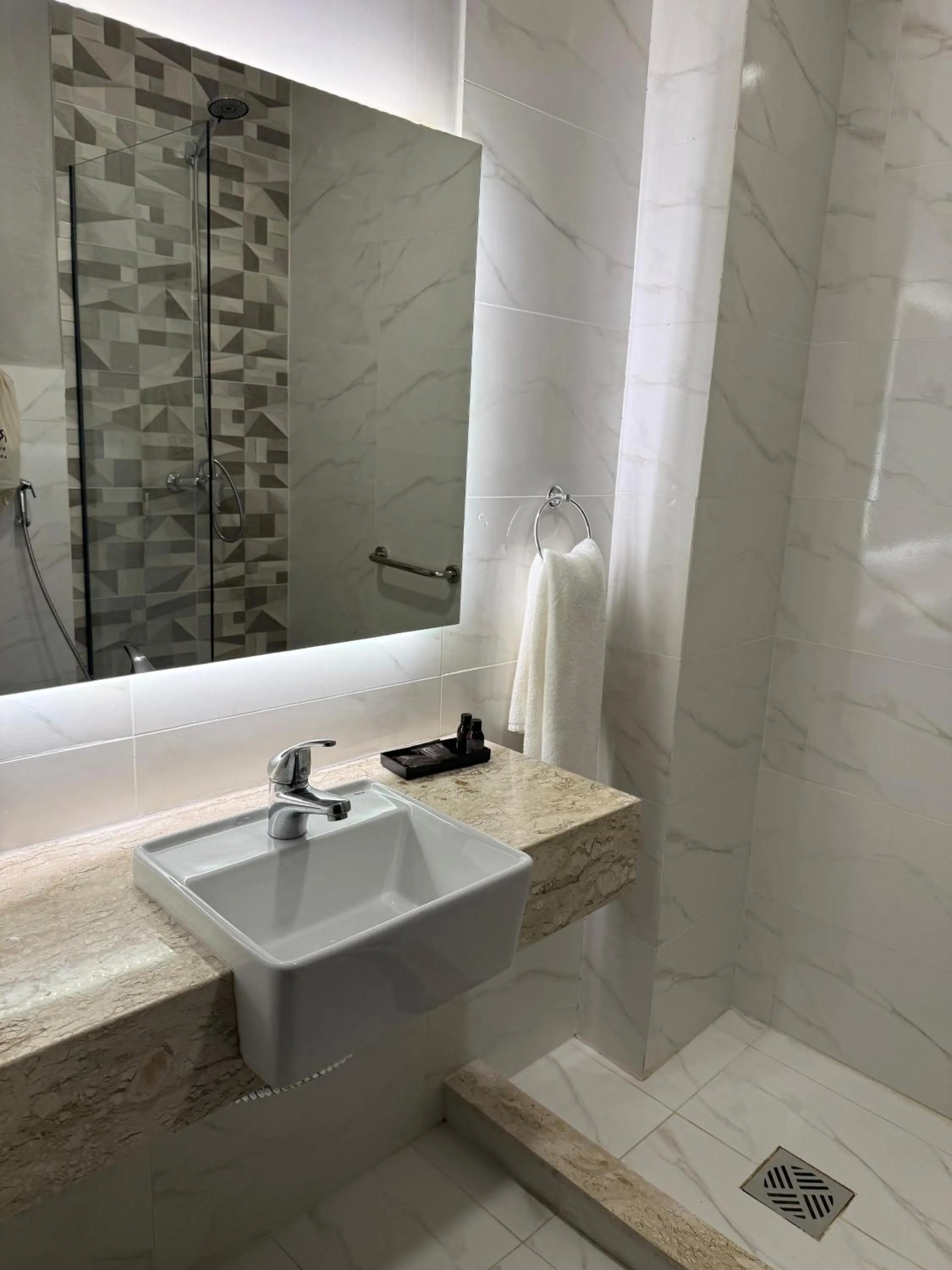 Ramada Suites by Wyndham Asuncion Aeropuerto