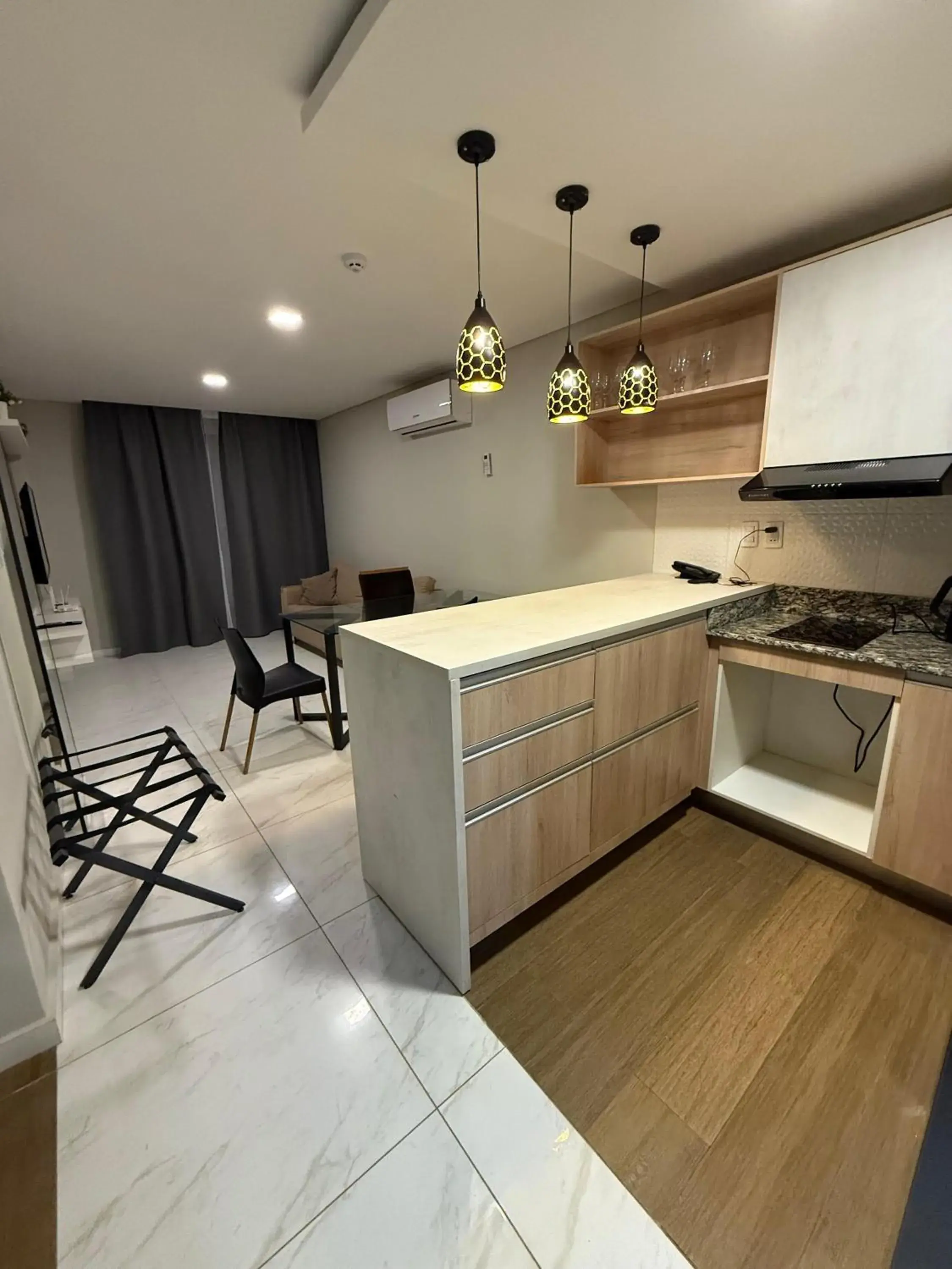 Superior Room with One King Bed and One Single Bed - Non-Smoking in Ramada Suites by Wyndham Asuncion Aeropuerto Superior Room with One King Bed and One Single Bed - Non-Smoking in Ramada Suites by Wyndham Asuncion Aeropuerto