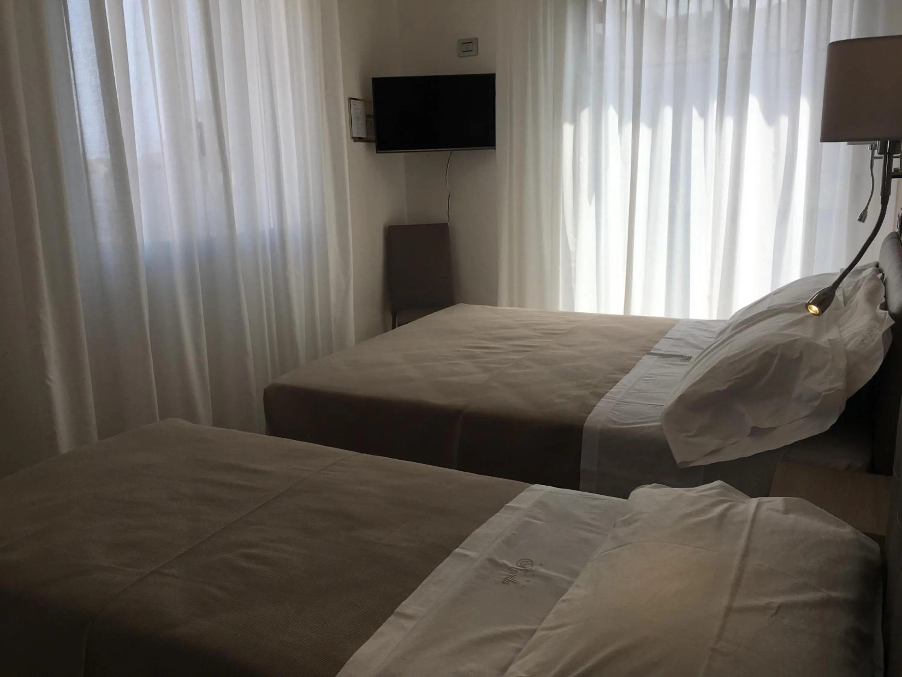 Photo of the whole room in Hotel Novella