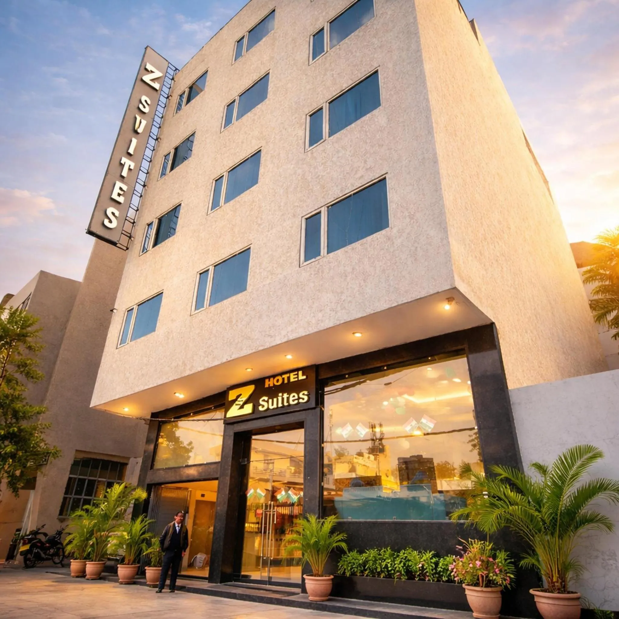 Hotel Z Suites Delhi Airport Mahipalpur- FREE Airport Pickup & Drop