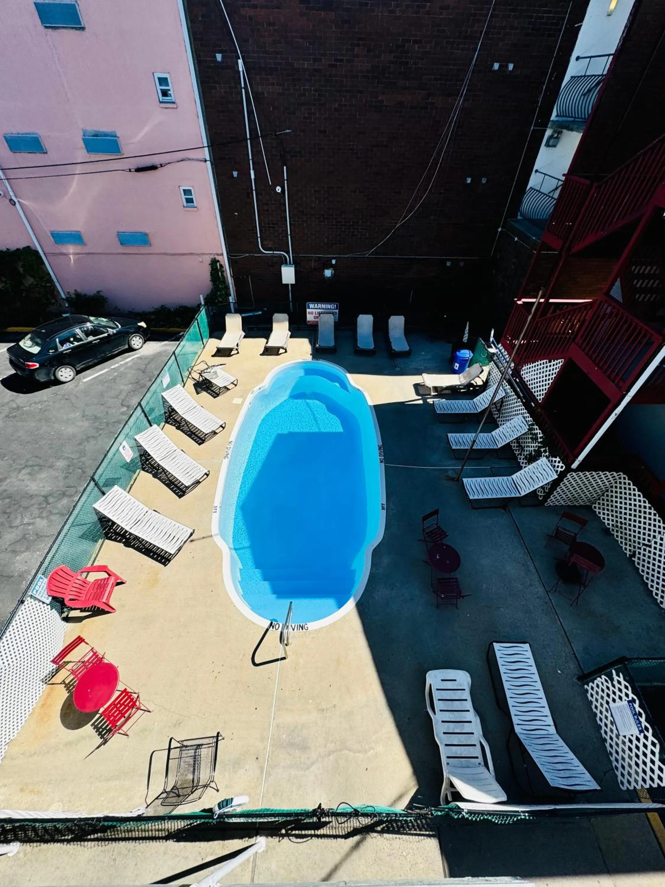 Swimming pool in Seagem Motel and Apartments