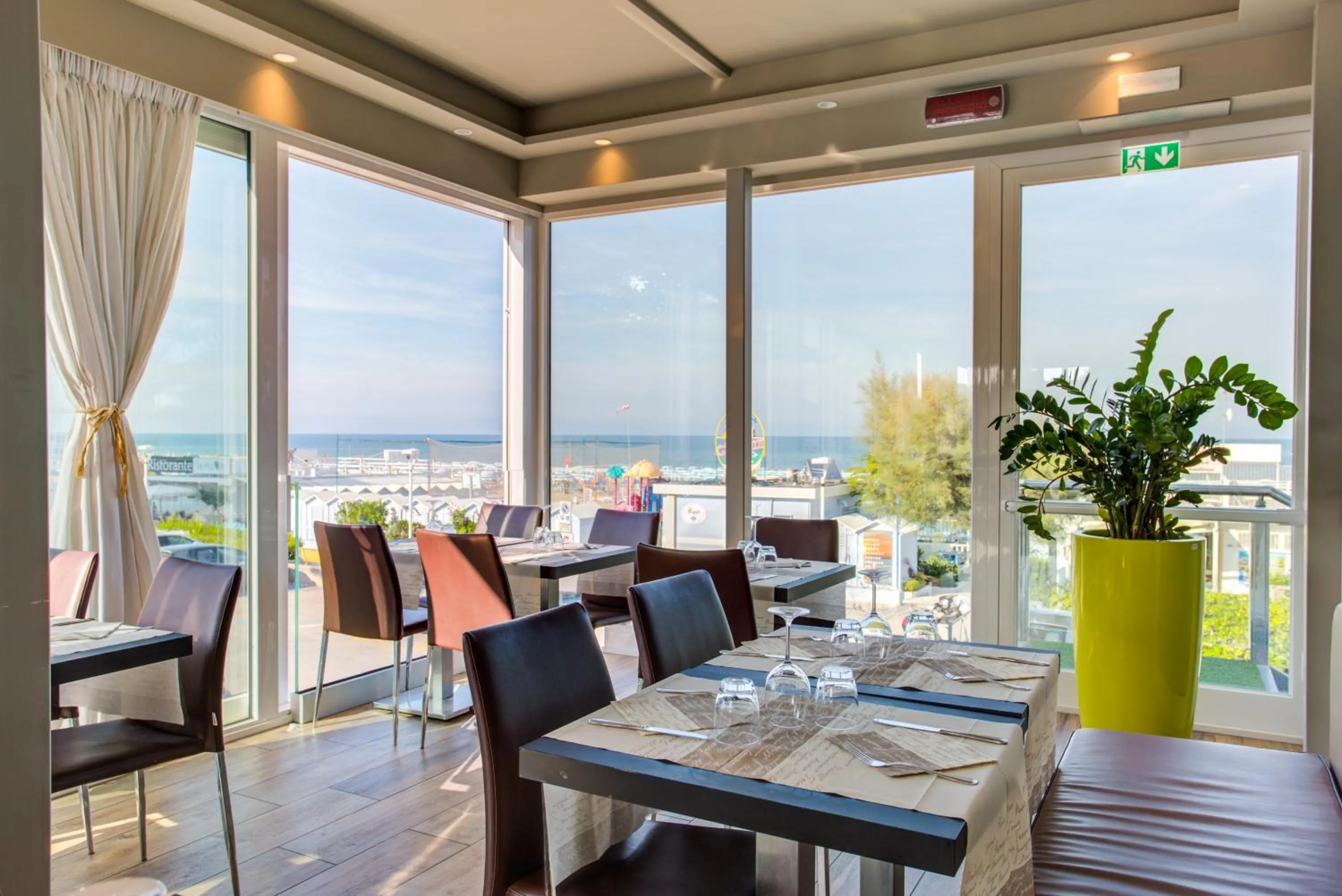 Restaurant/places to eat in Hotel Adlon - FRONTE MARE