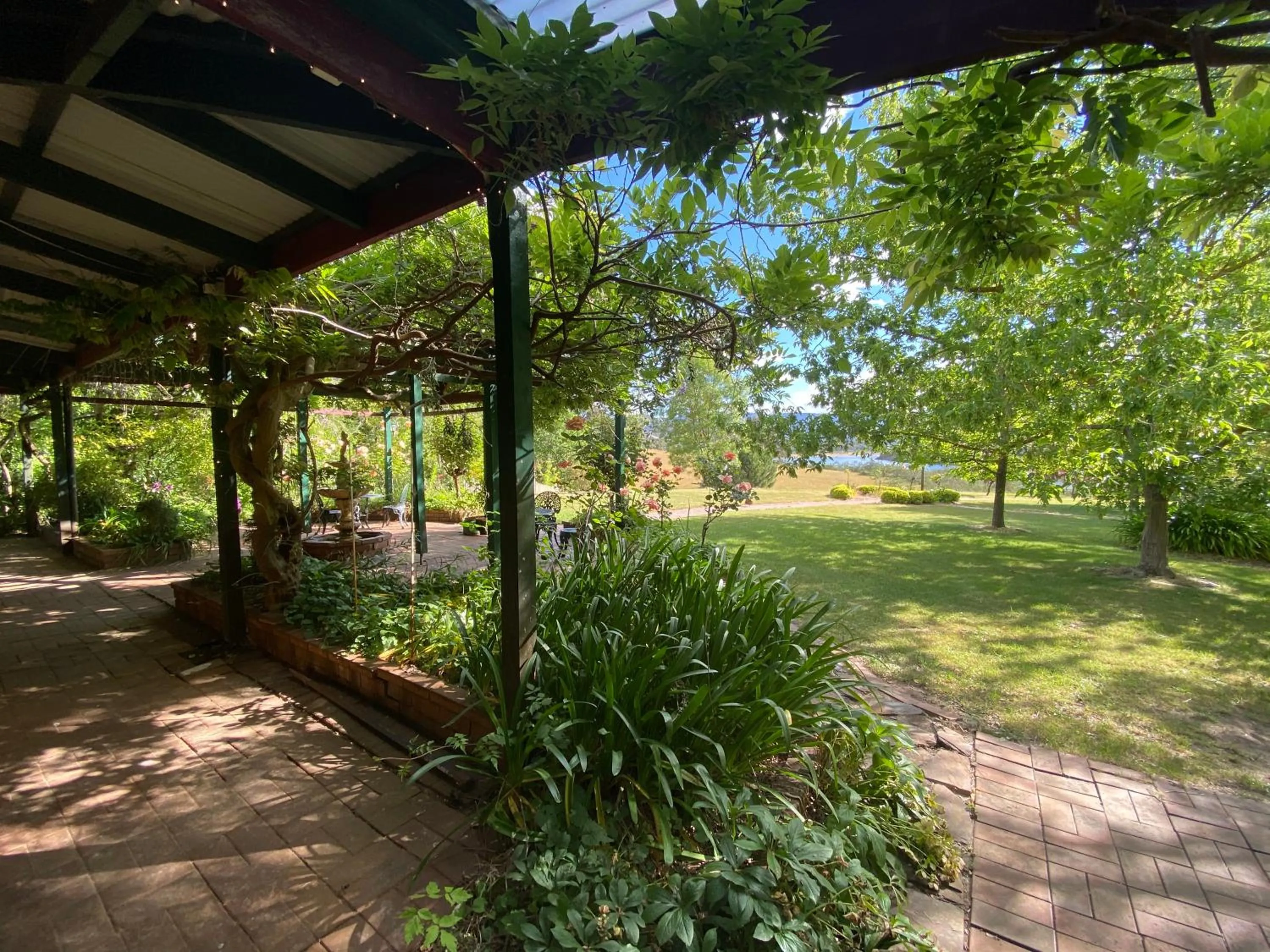 Patio in Willowlake Cottages