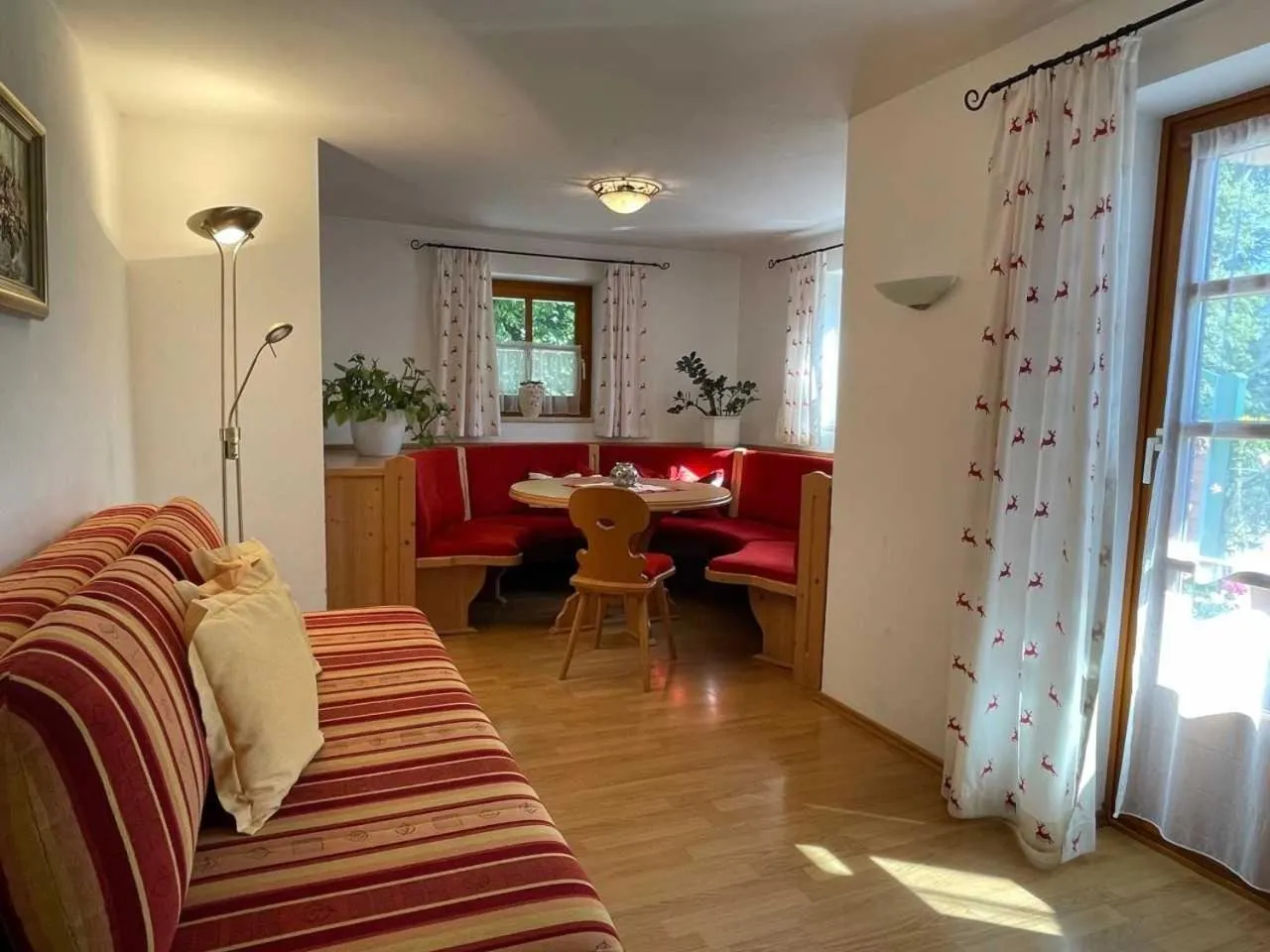 Living room in Chalet Zauberflöte