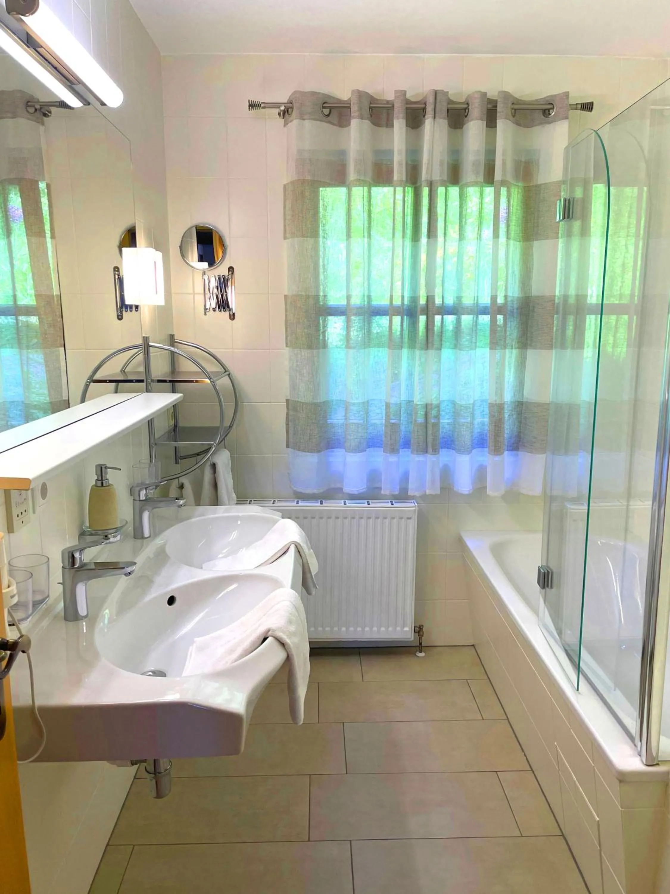 Bathroom in Chalet Zauberflöte