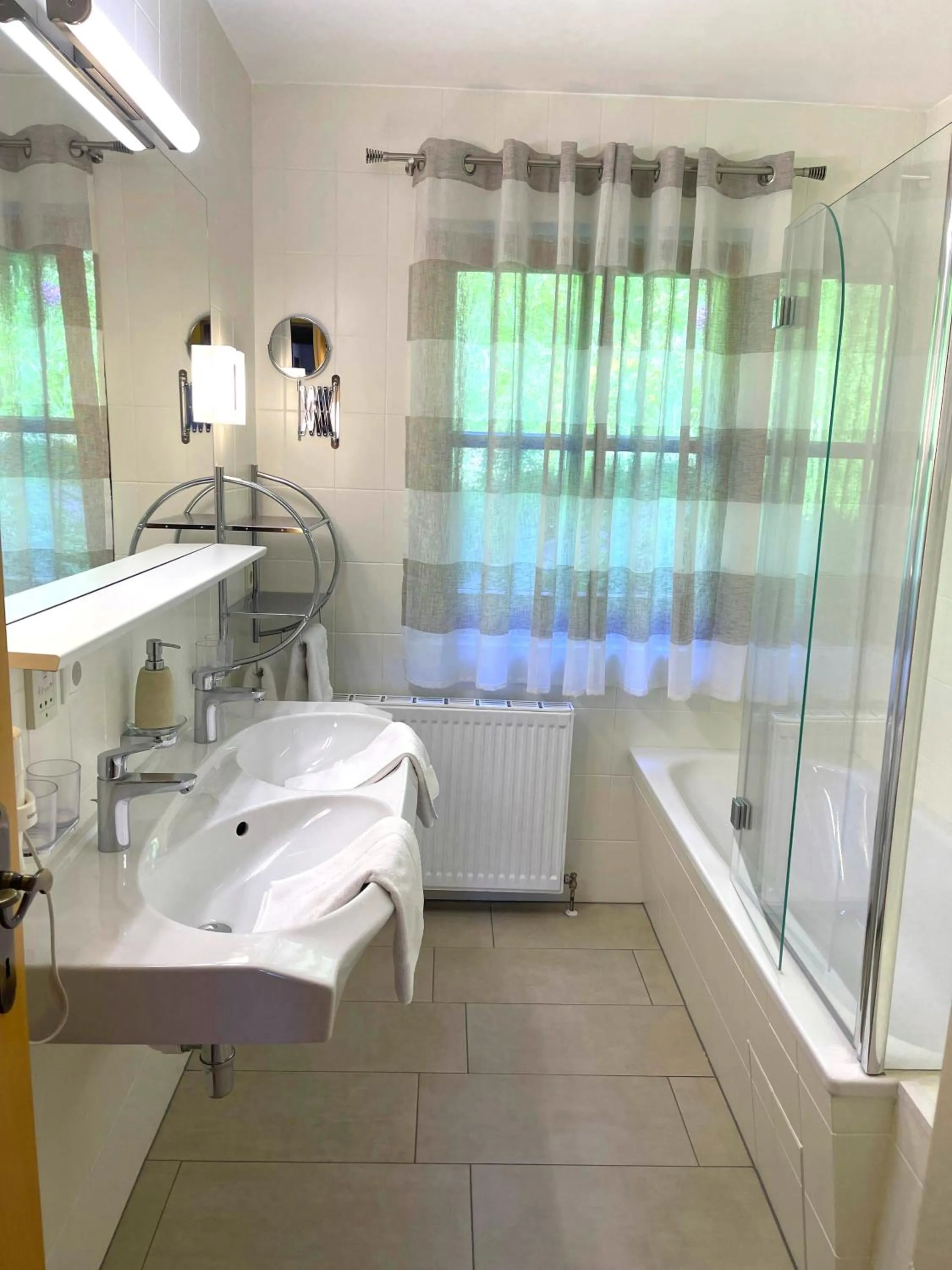 Bathroom in Chalet Zauberflöte