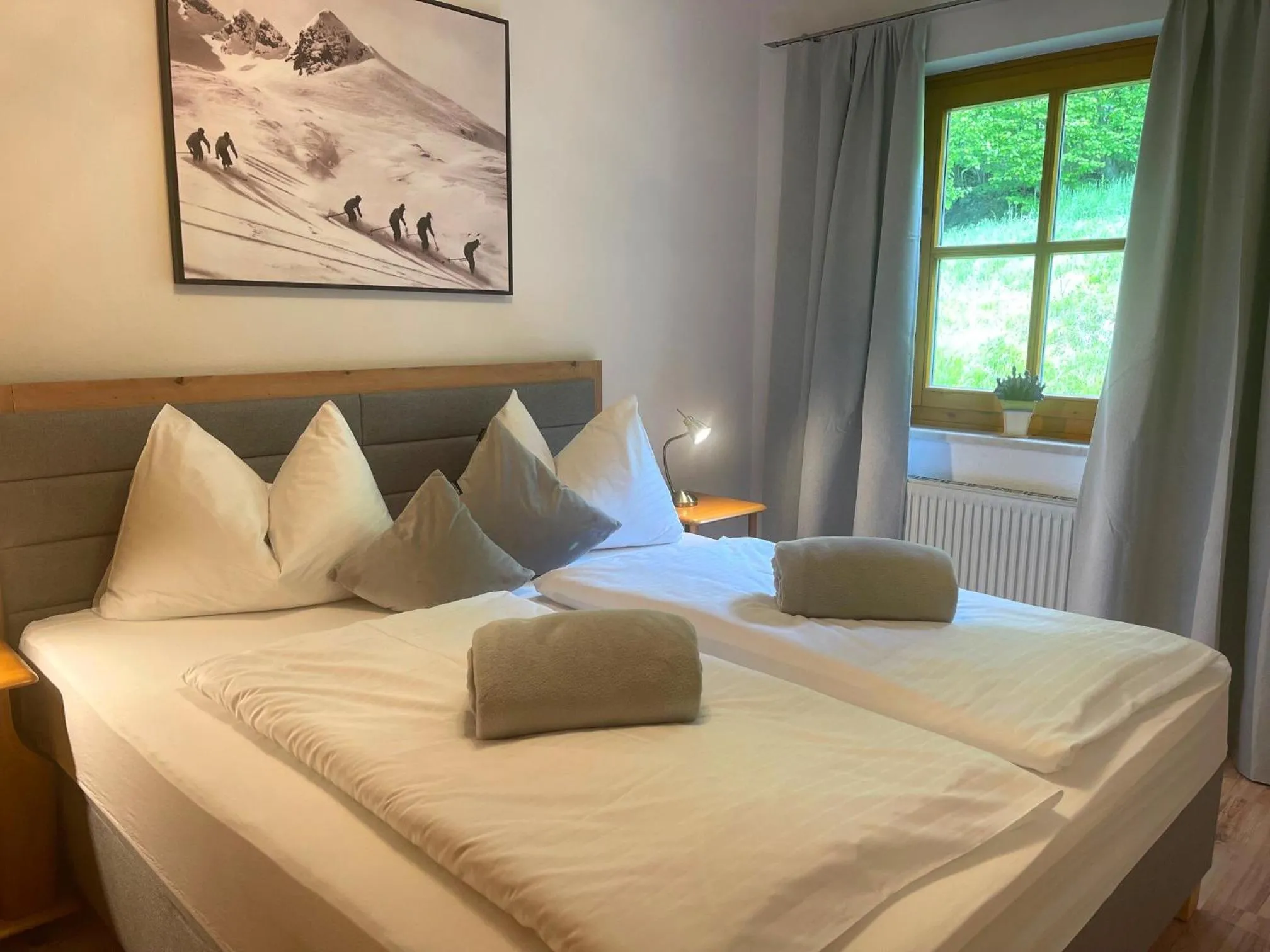 Bedroom, Bed in Chalet Zauberflöte