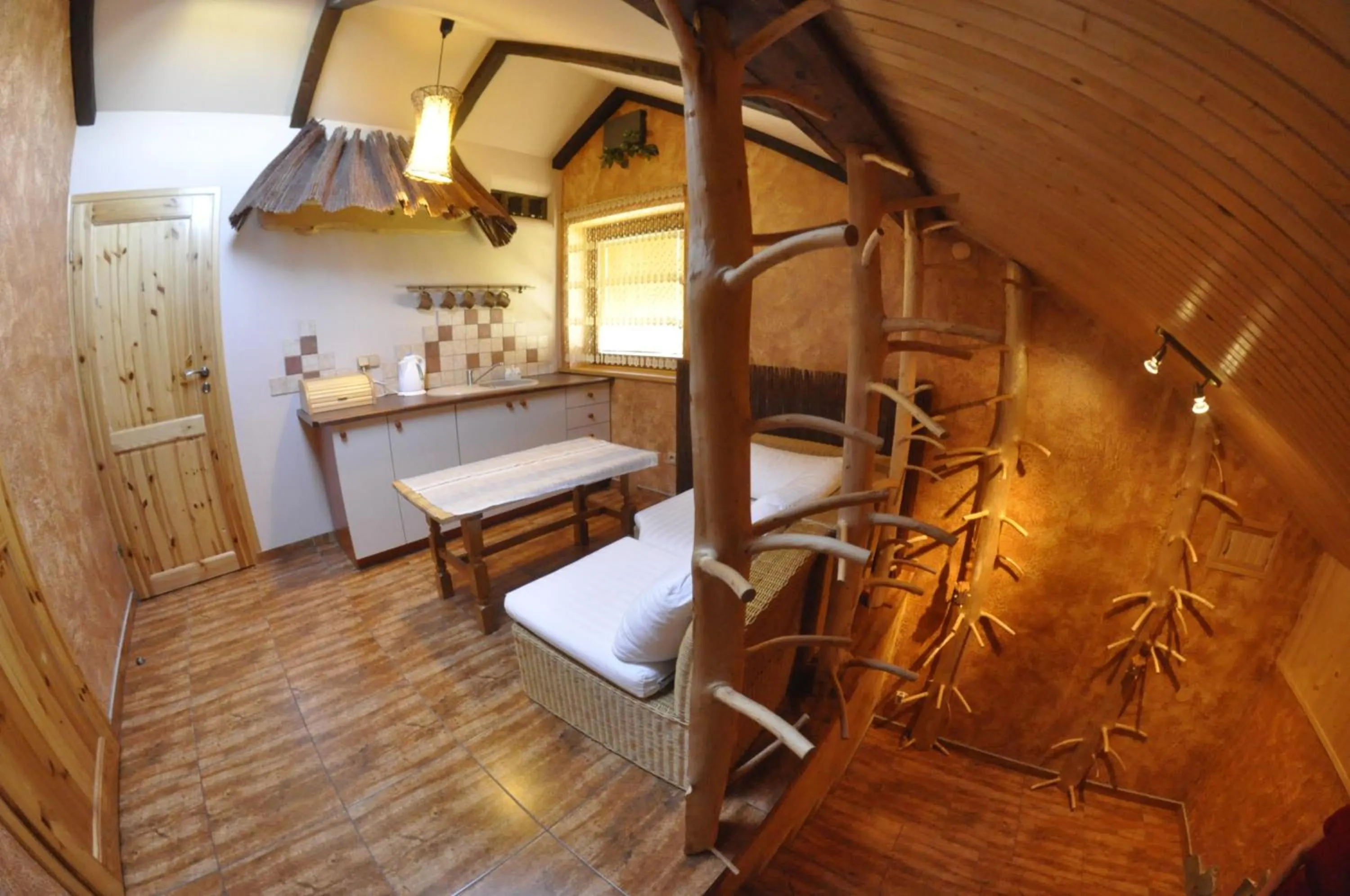 Kitchen or kitchenette, Bed in Willa Aba