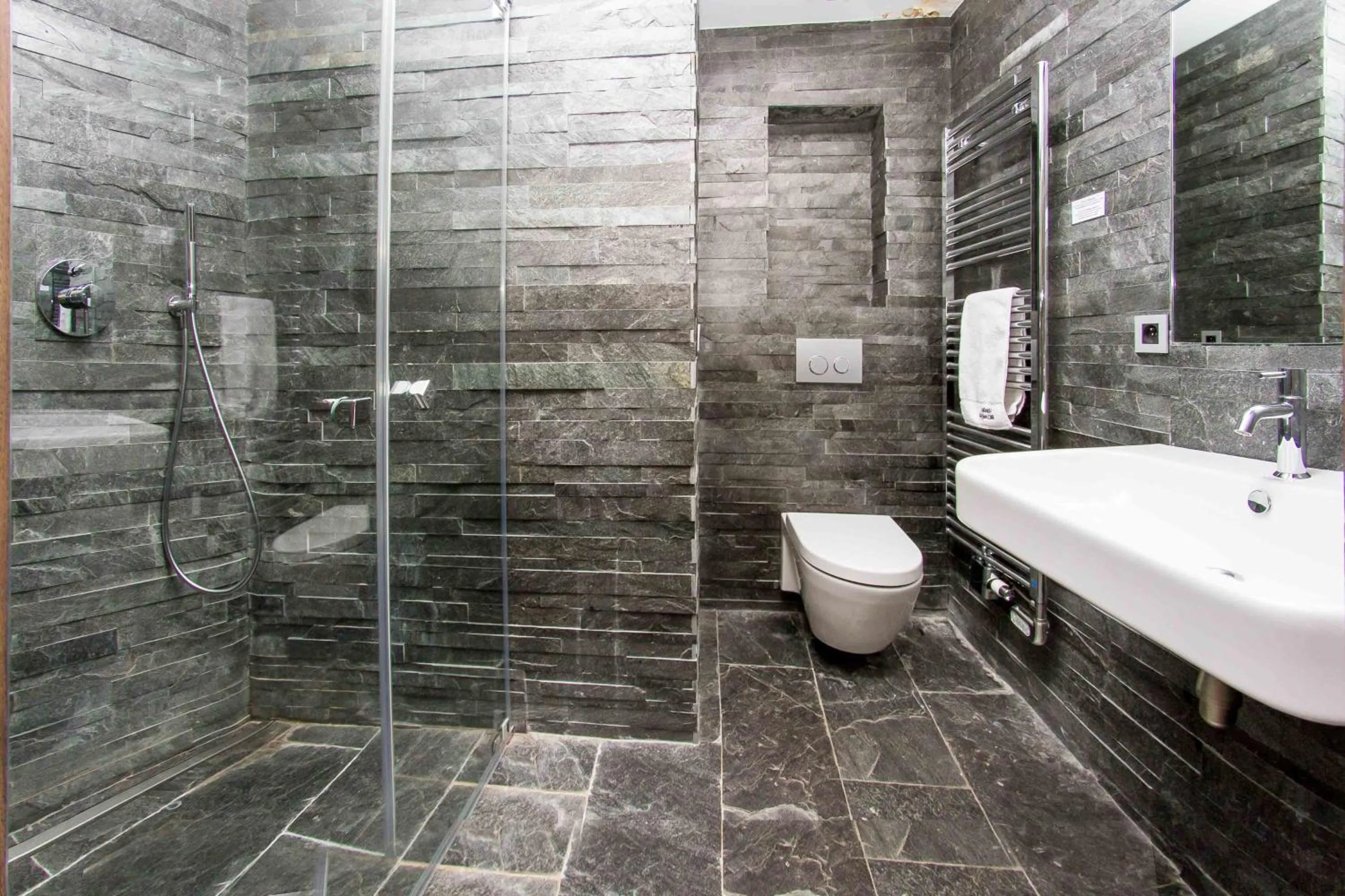 Bathroom in Chalet La Source - Chamonix All Year