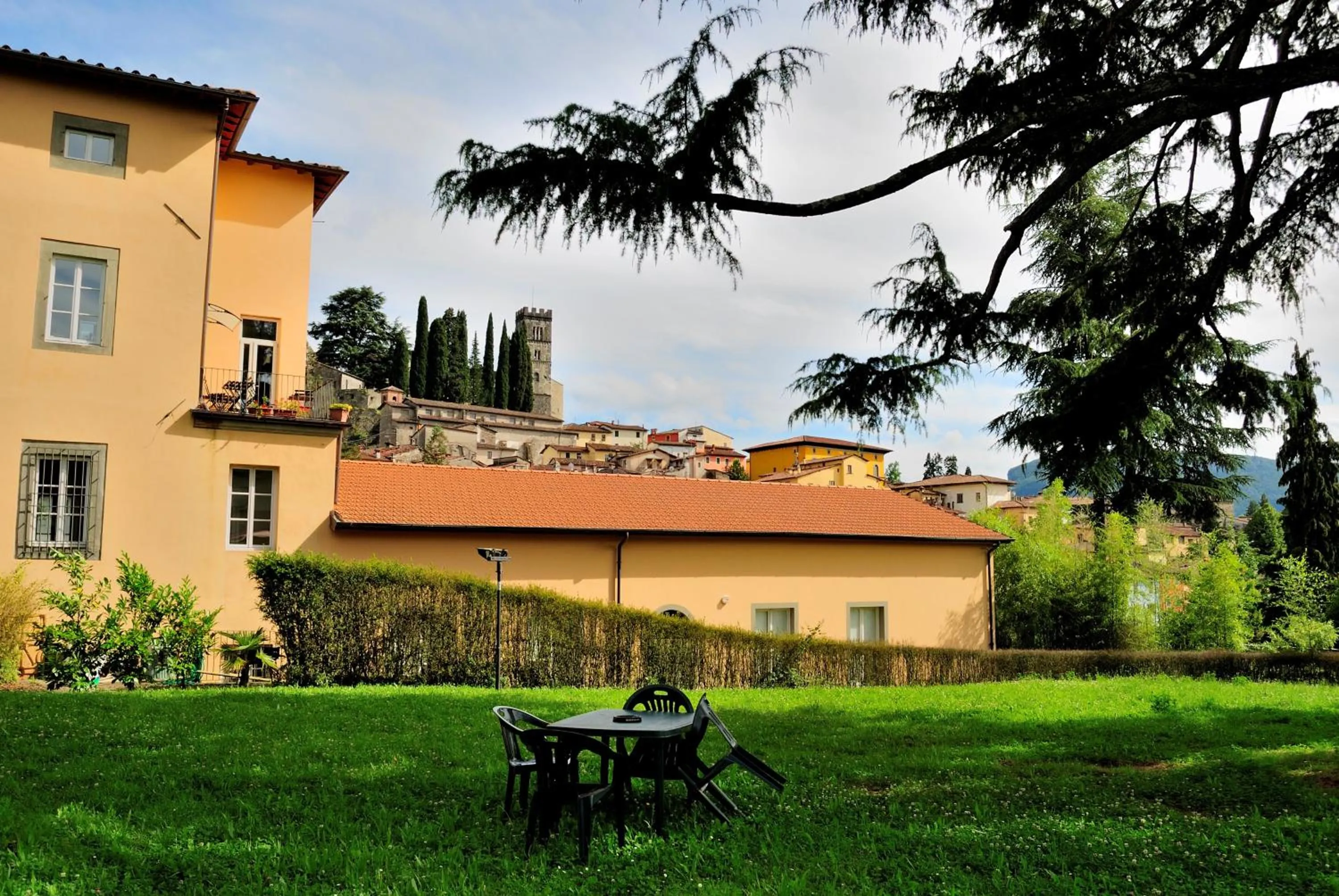 Garden in Villa Gherardi - B&B e Hostel