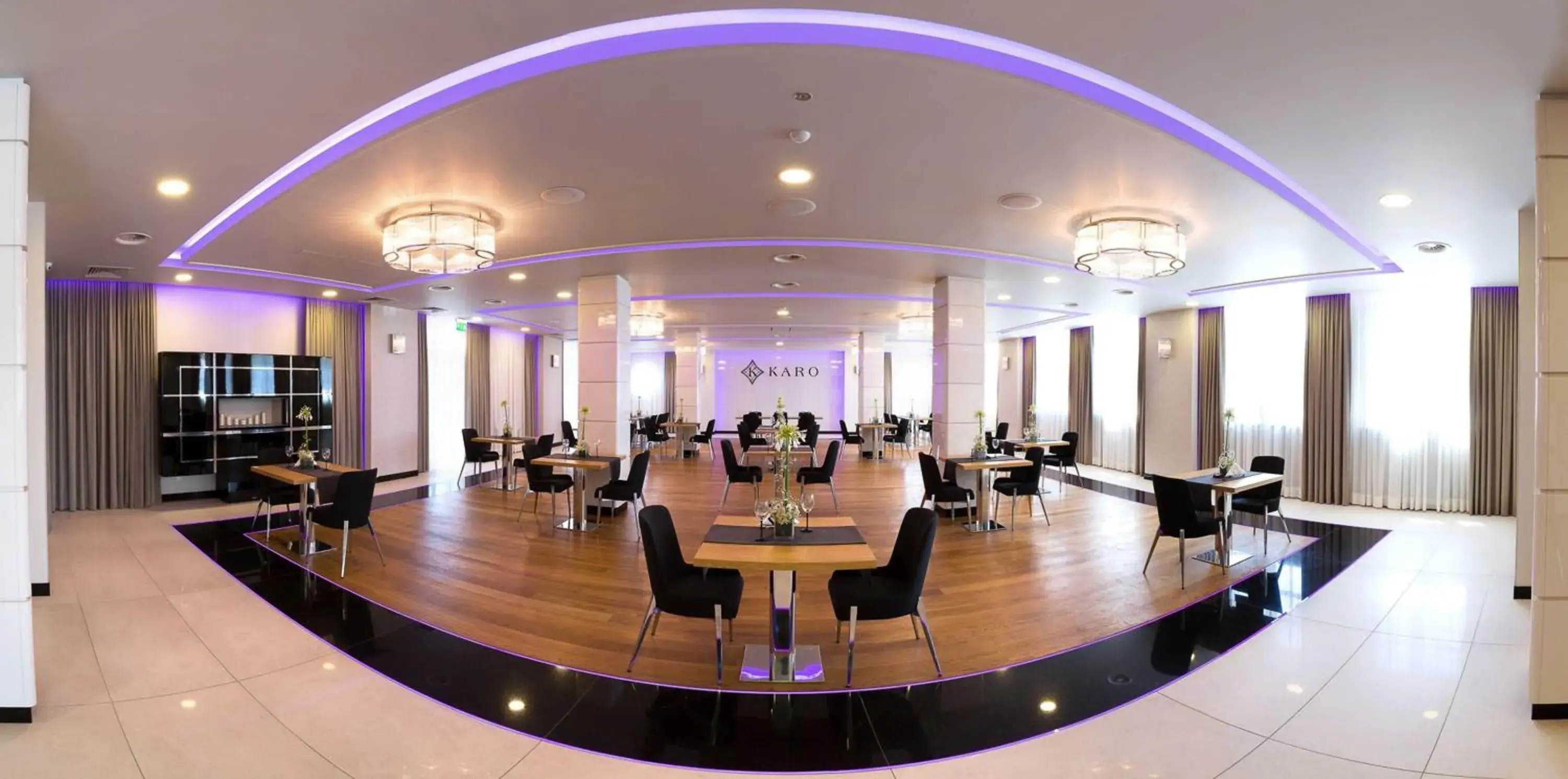 Restaurant/places to eat in Hotel KARO Restaurant/places to eat in Hotel KARO