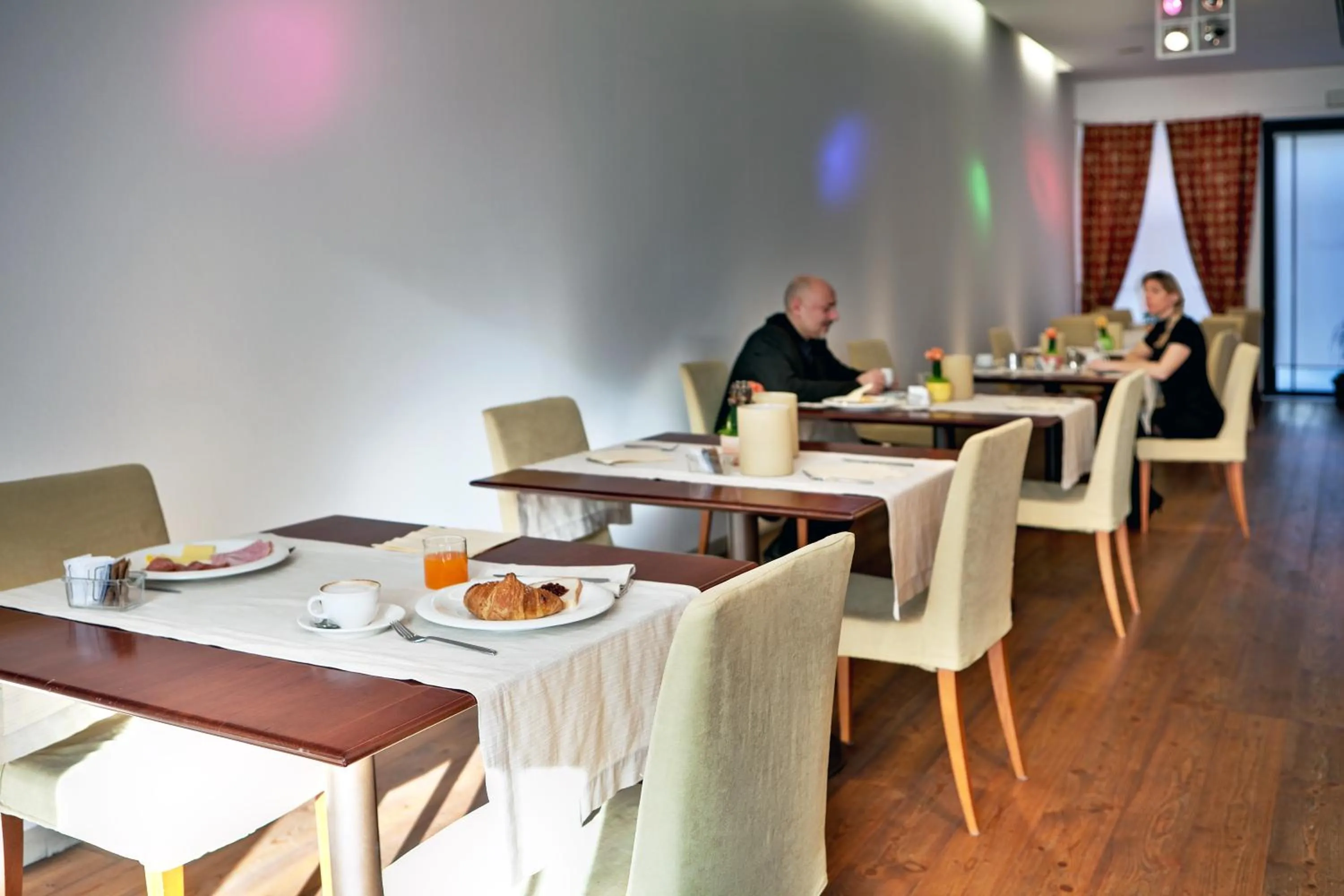 Restaurant/places to eat in Hotel Due Mori