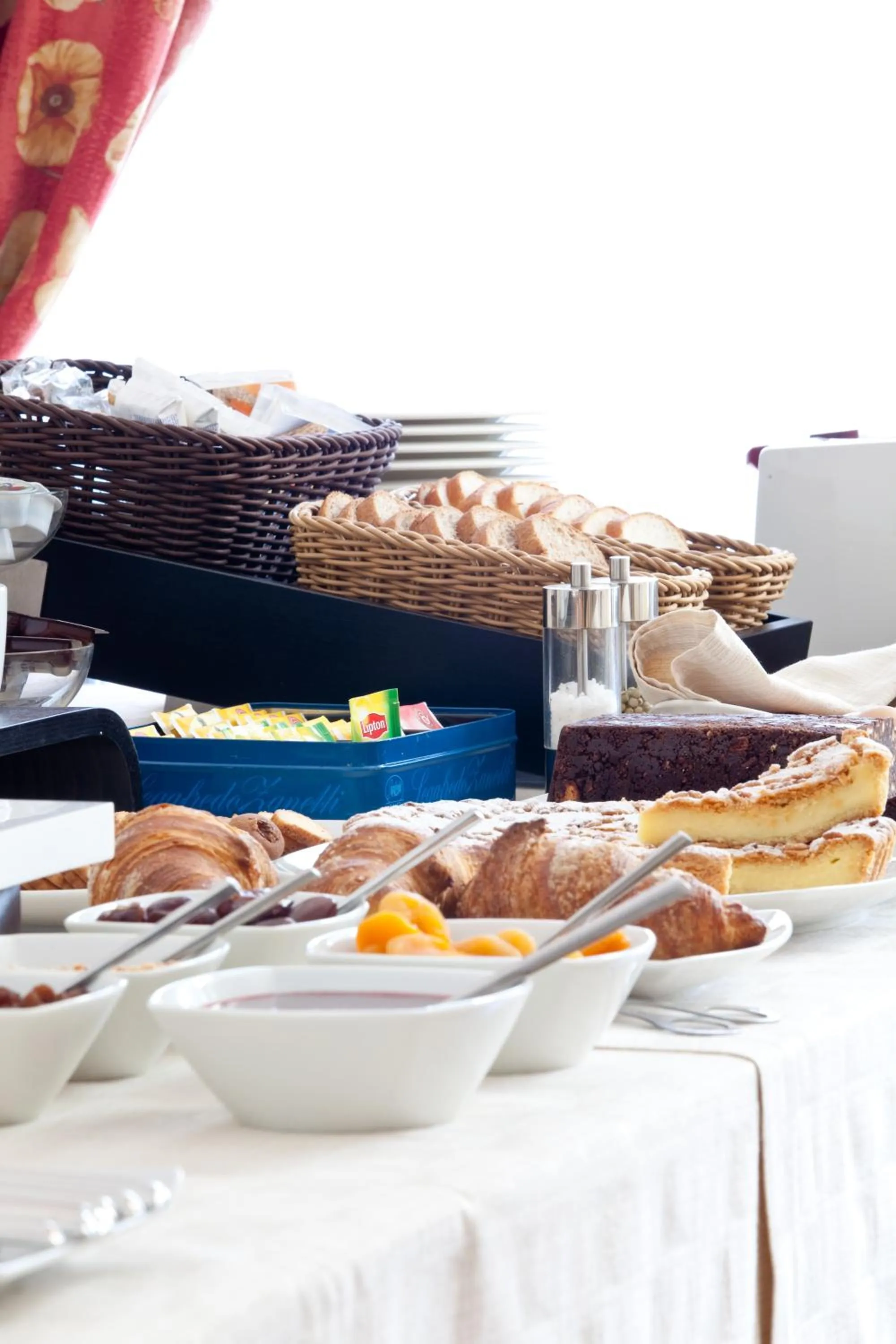 Food and drinks in Hotel Due Mori