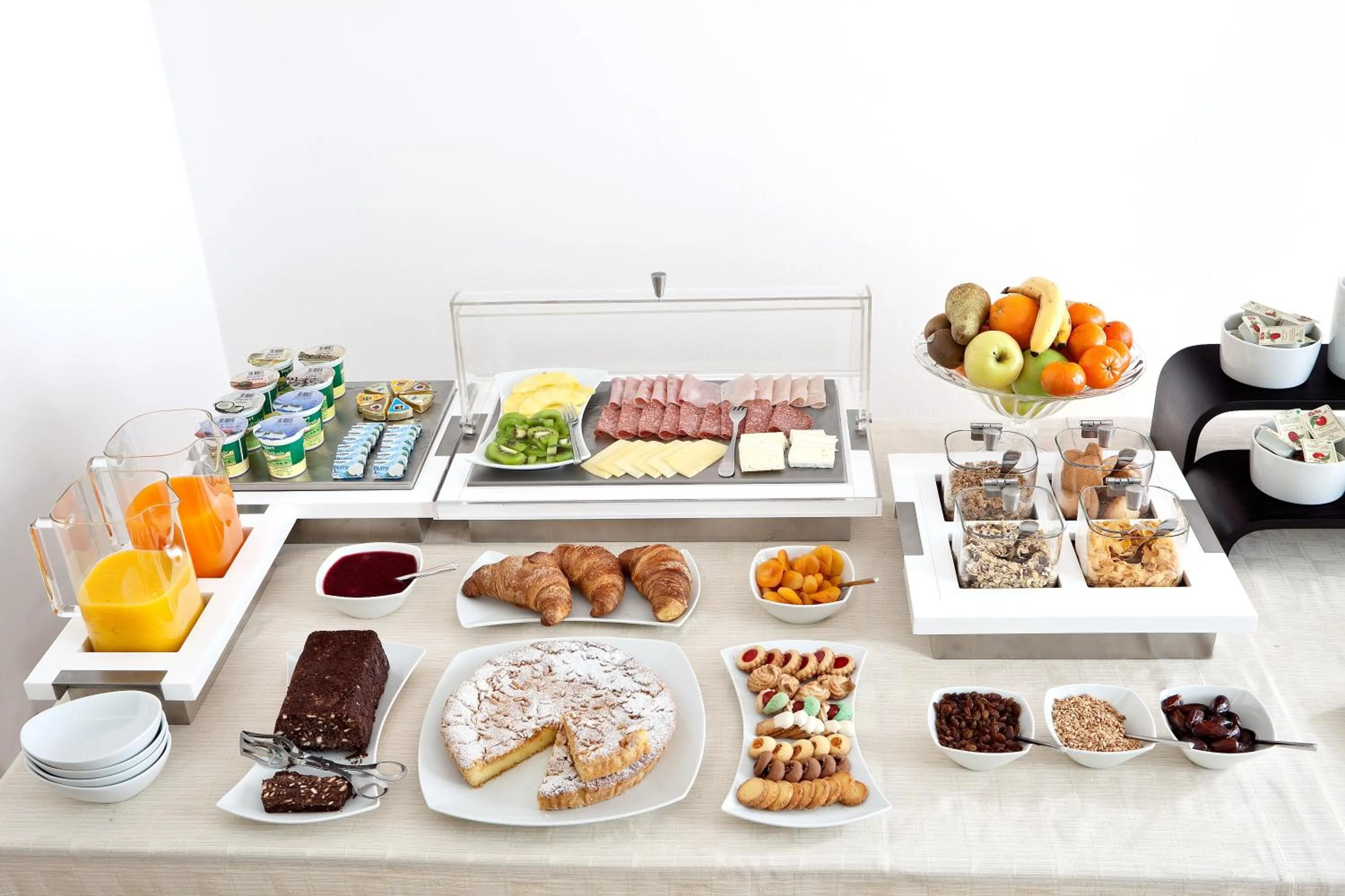 Food and drinks in Hotel Due Mori