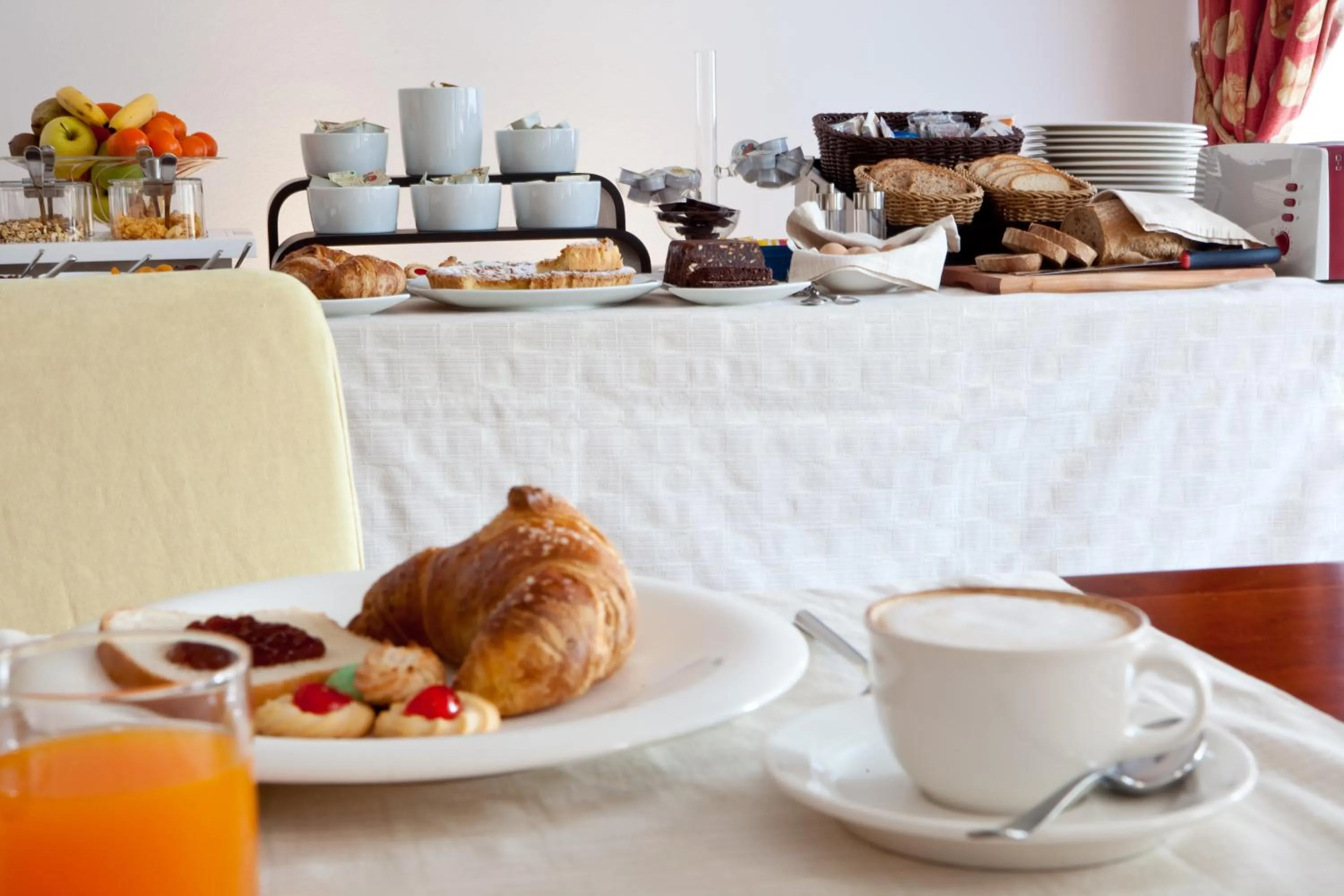 Food and drinks in Hotel Due Mori