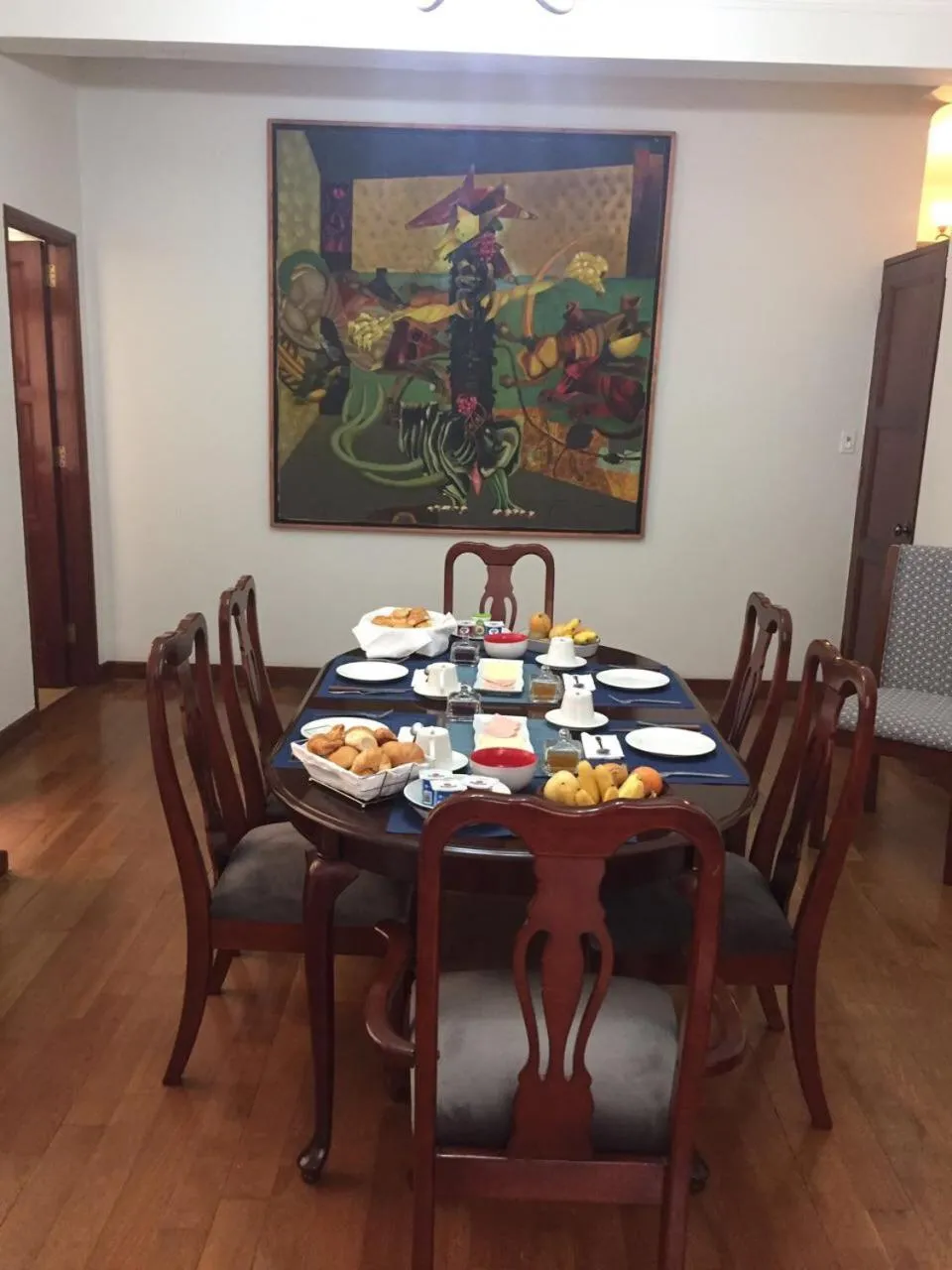 Breakfast in Larq'a Park Rooms