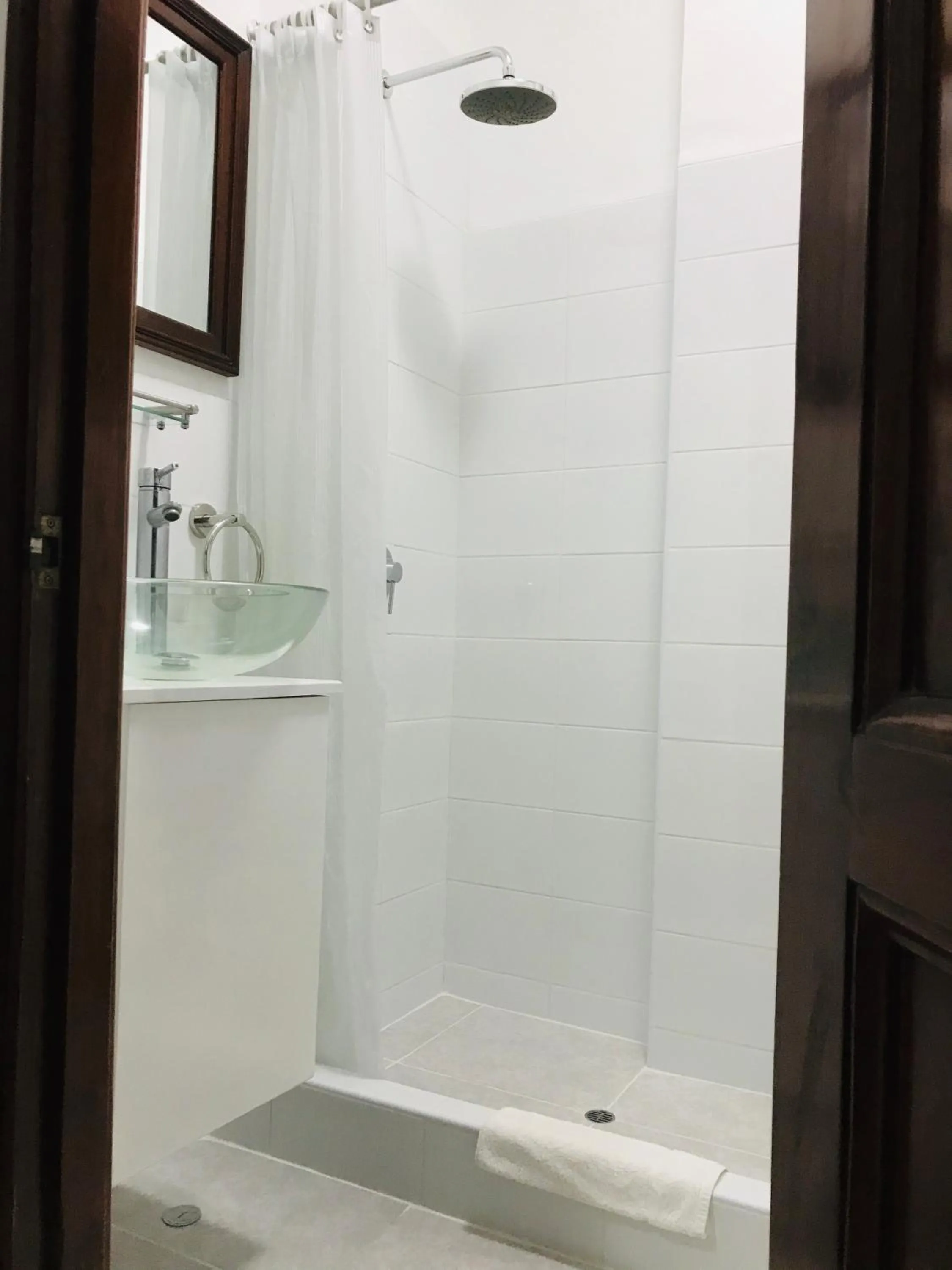 Bathroom in Larq'a Park Rooms