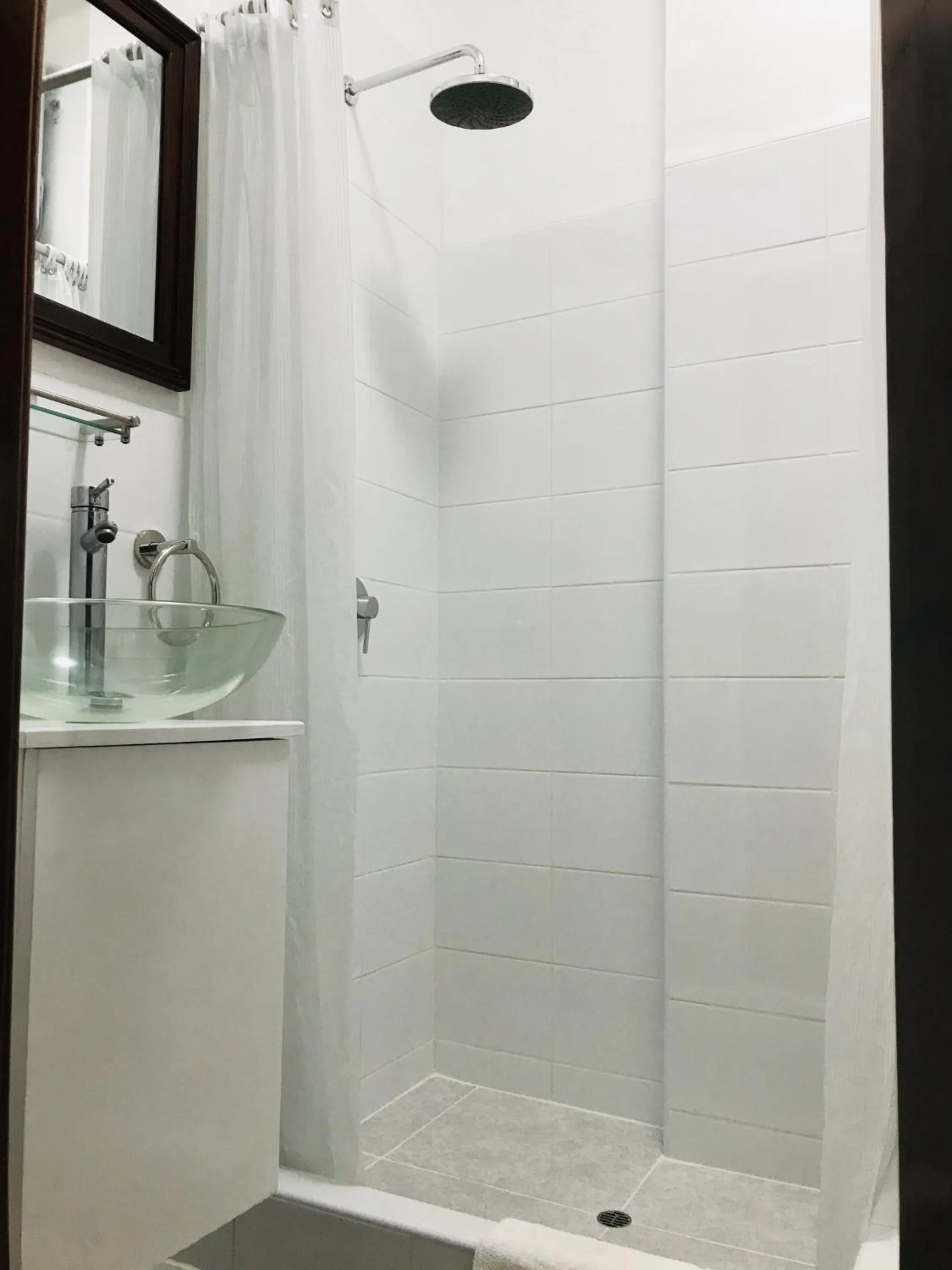 Bathroom in Larq'a Park Rooms