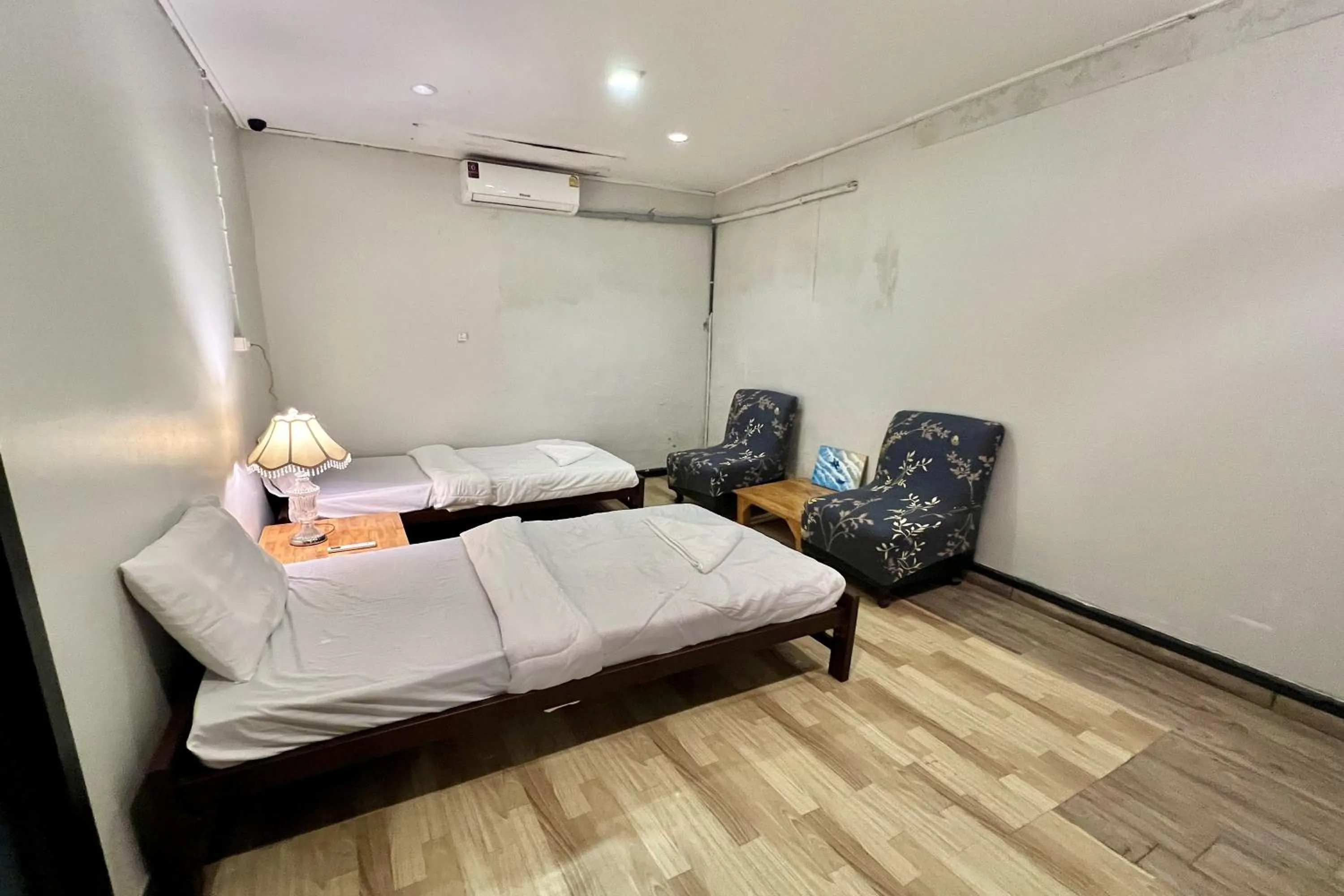 Bedroom, Bed in Orchid Hostel Near Bumrungrad hospital and Nana Market