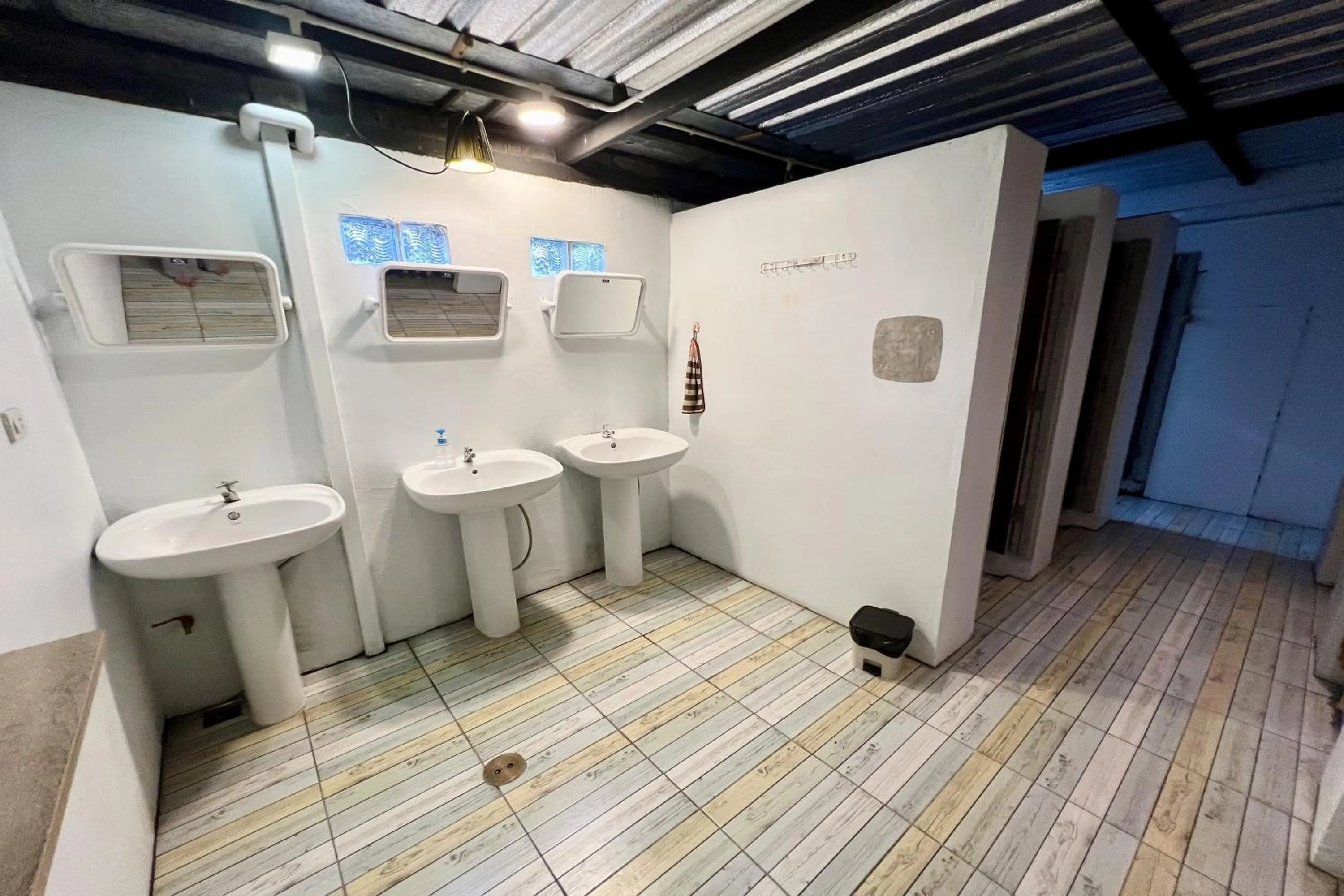 Bathroom in Orchid Hostel Near Bumrungrad hospital and Nana Market