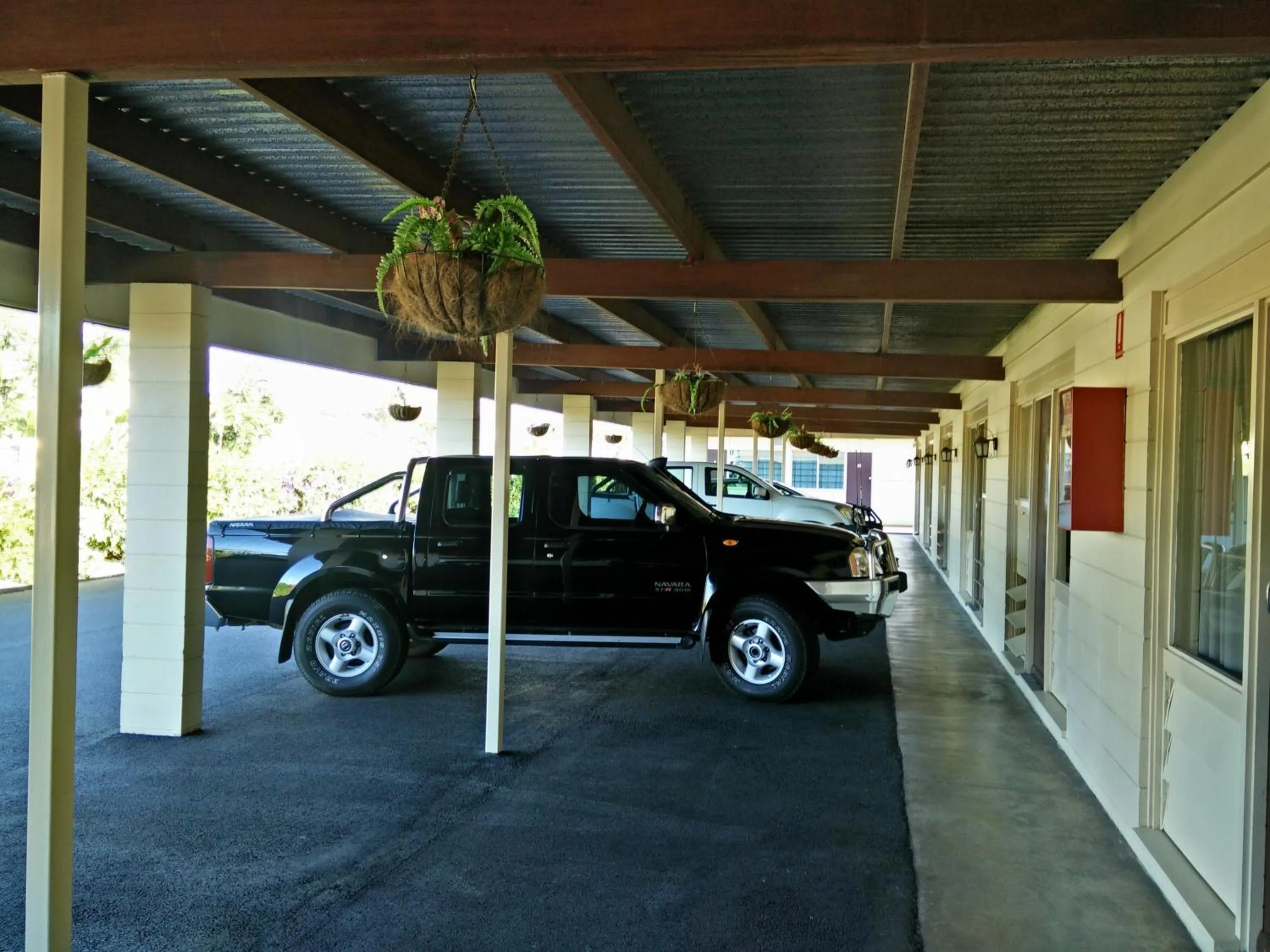 Property building in Cairns Motor Inn
