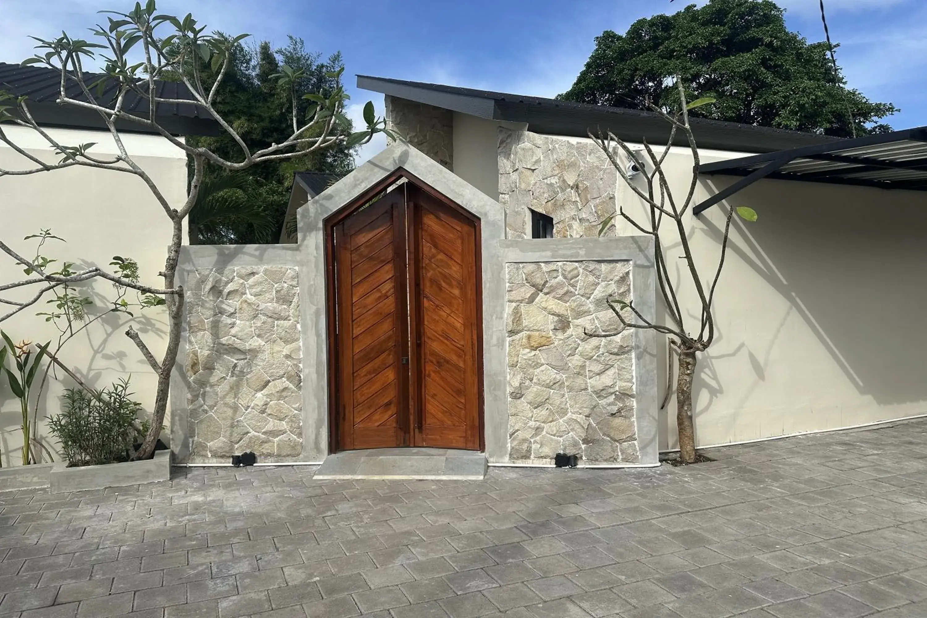 Property building in Nawan Nusa Dua Bali Property building in Nawan Nusa Dua Bali