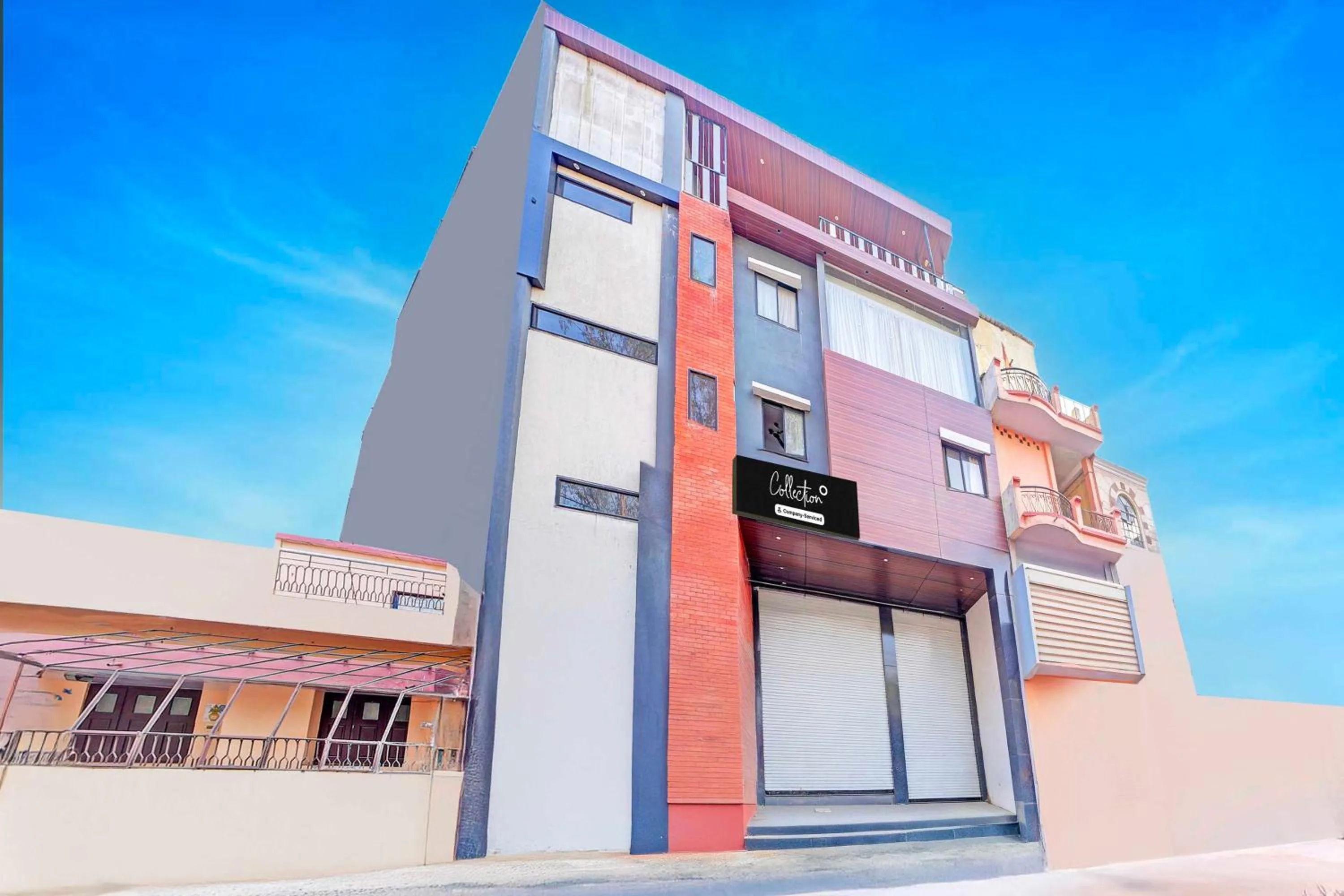 Facade/entrance in Collection O LIG Main Road Indore