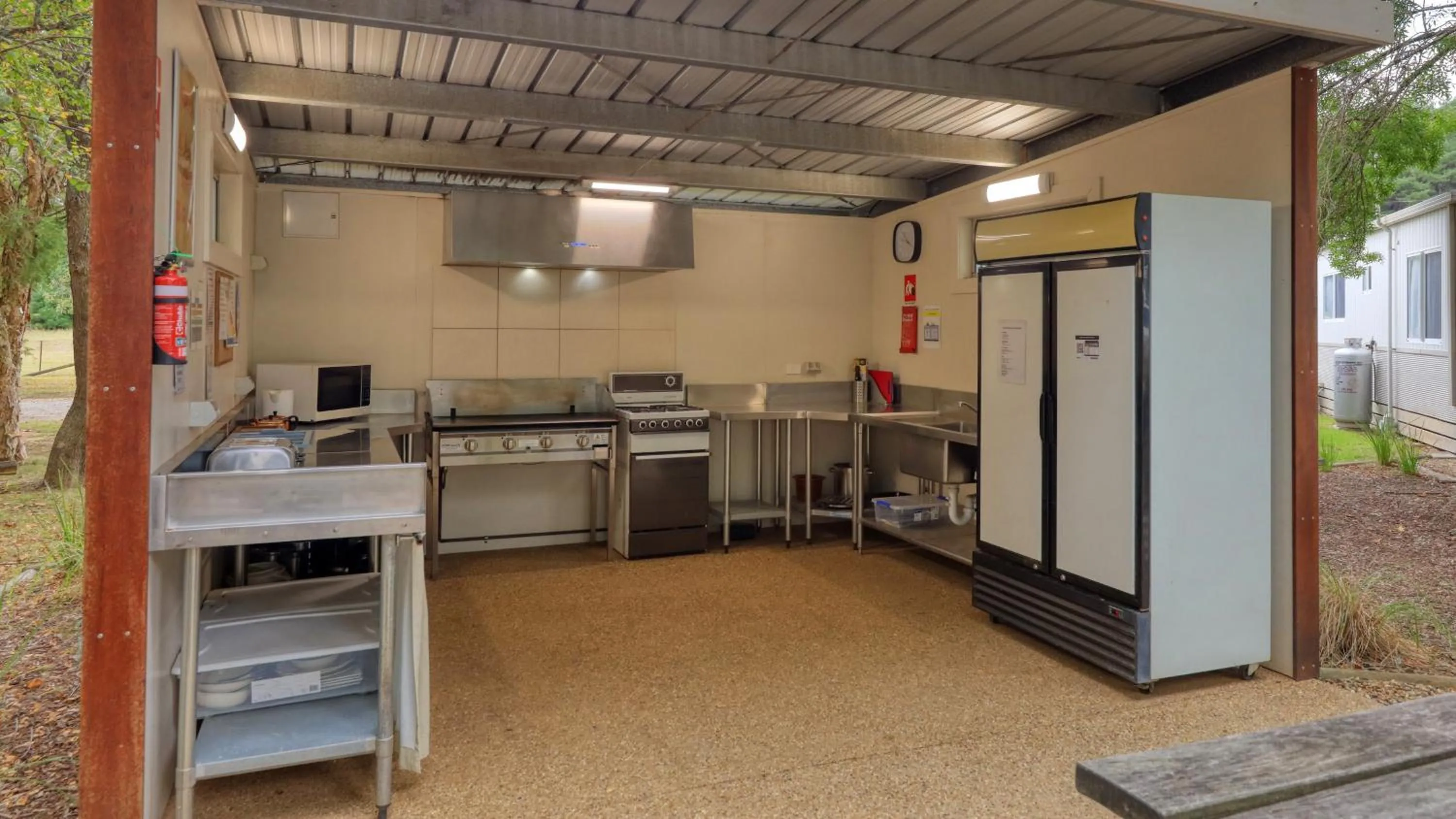 Kitchen or kitchenette in Bright Porepunkah Holiday Park
