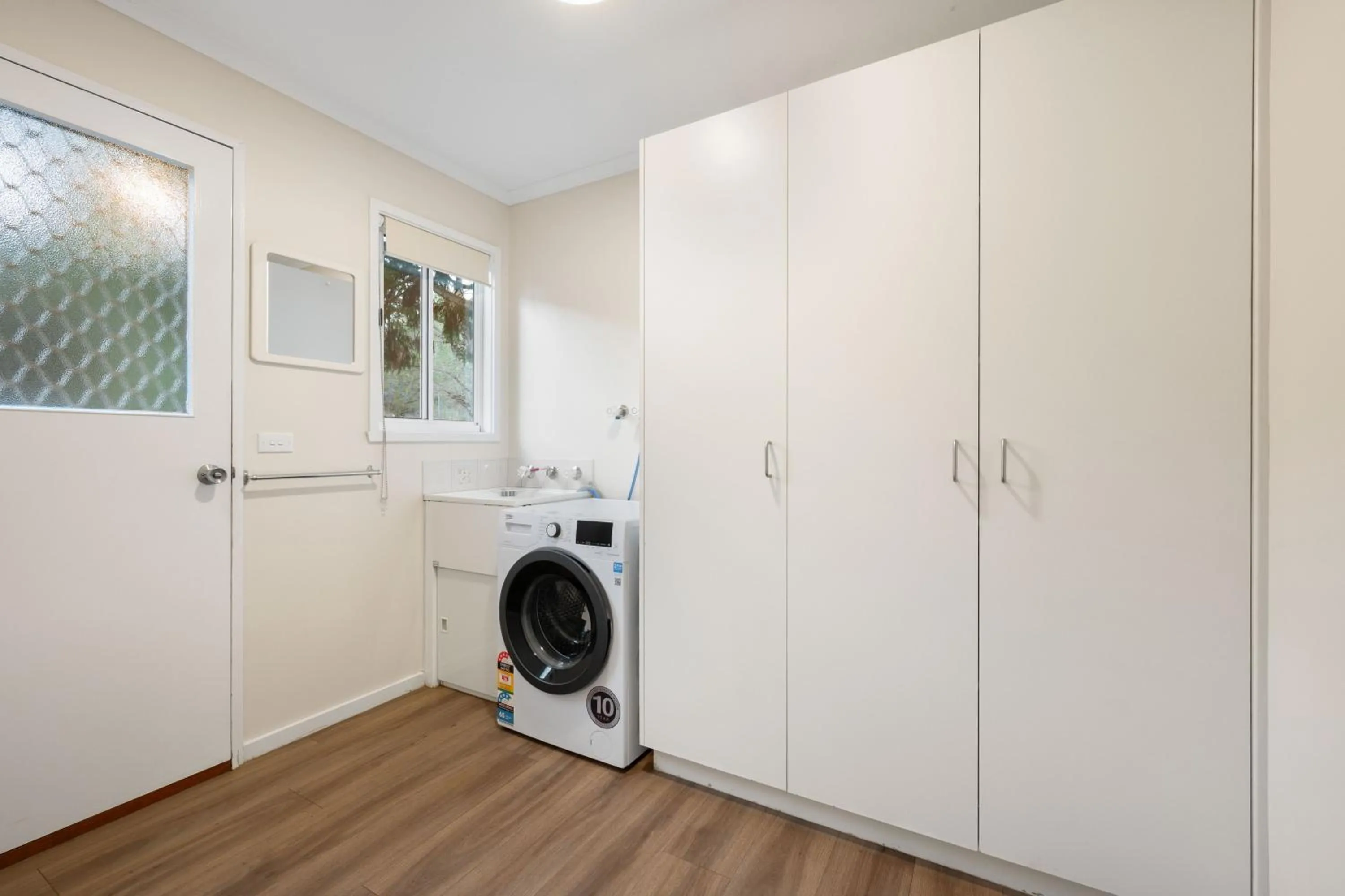washing machine in Bright Porepunkah Holiday Park