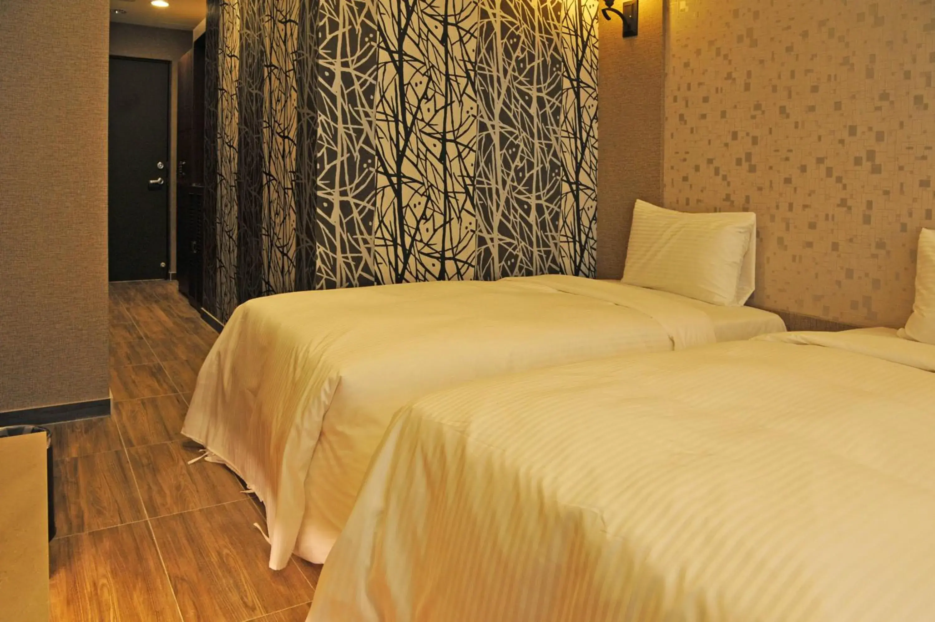 Bed in Maple Hotel Bed in Maple Hotel