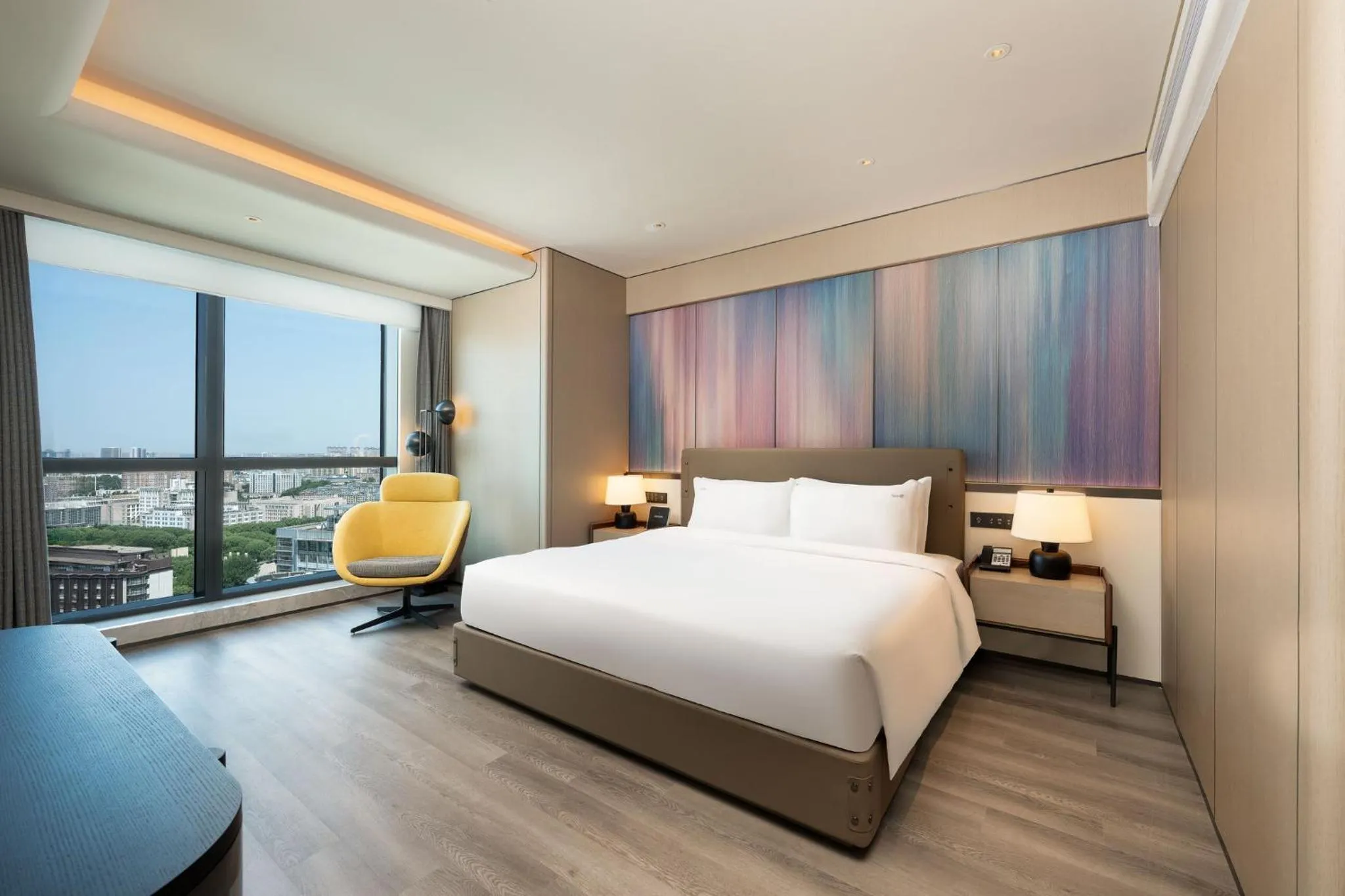 Photo of the whole room, Bed in Holiday Inn Changchun High Tech Zone by IHG