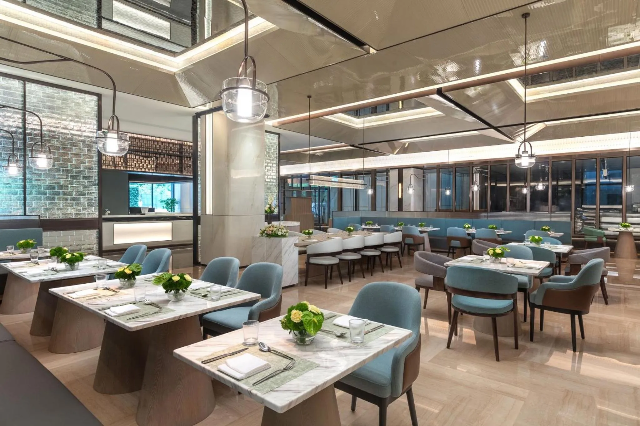 Restaurant/places to eat in Holiday Inn & Suites Shanghai Changfeng by IHG