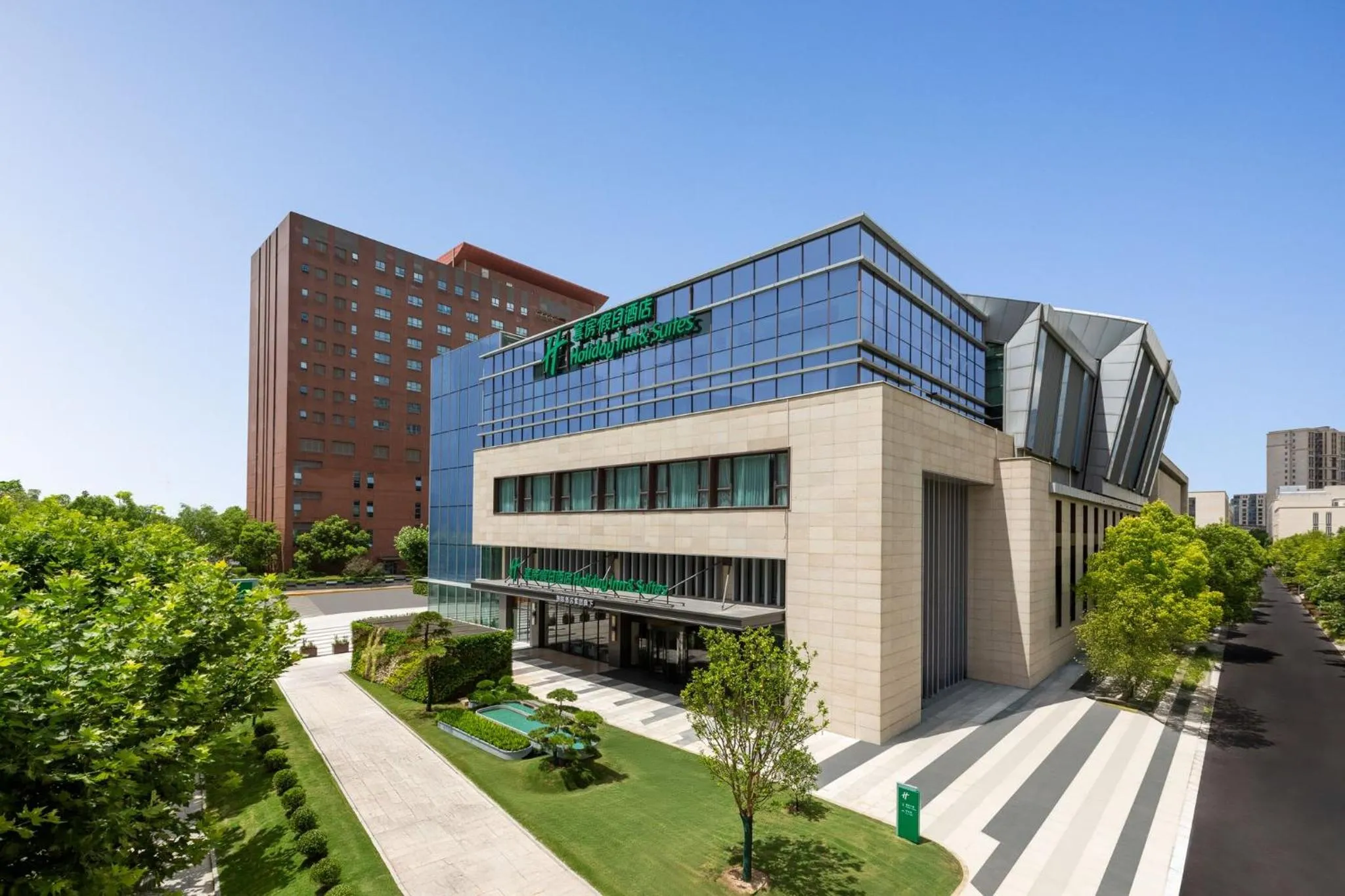 Property building in Holiday Inn & Suites Shanghai Changfeng by IHG
