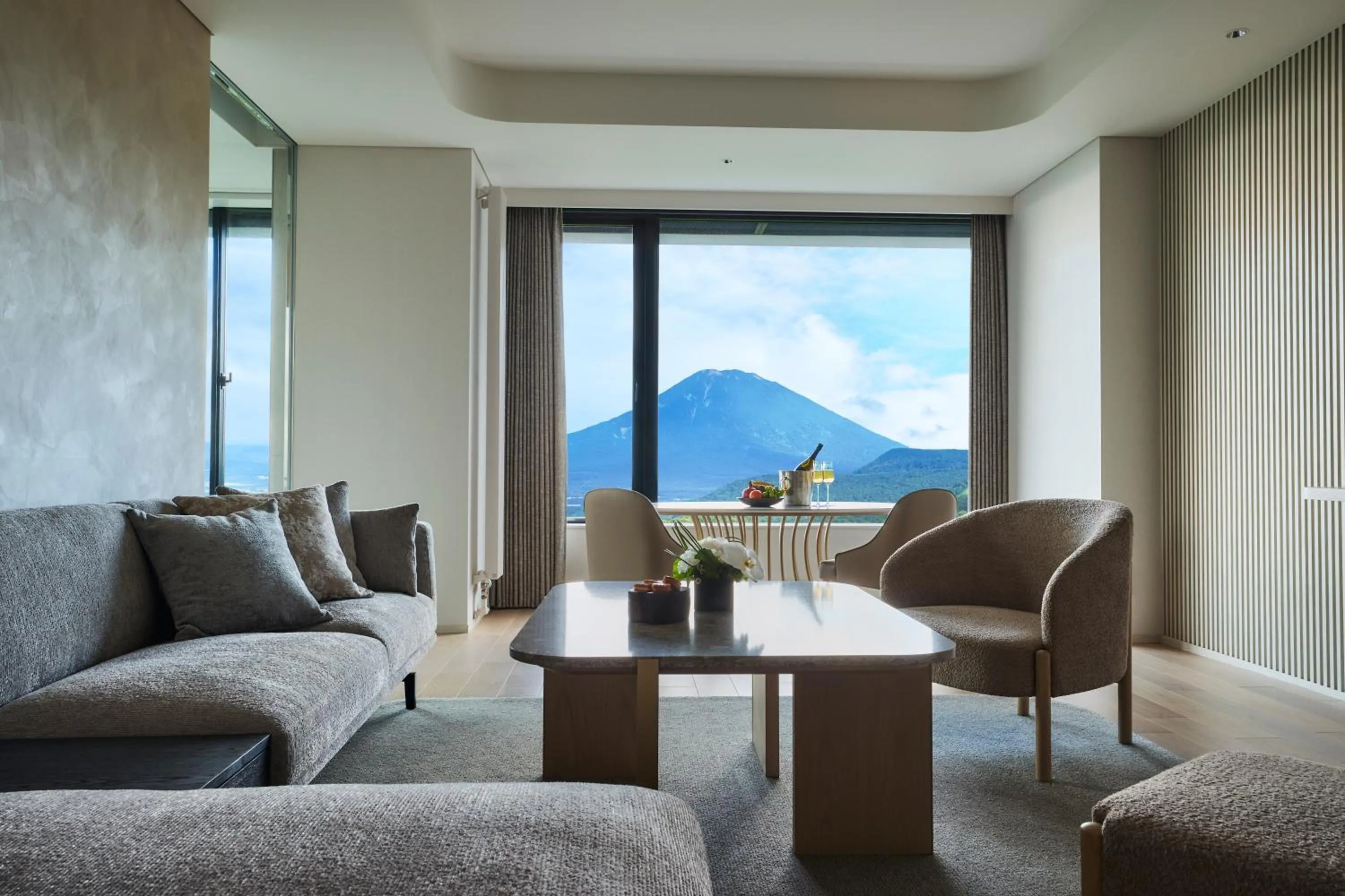 Corner Onsen Suite, Mt. Yotei View, King in Chalet Ivy Weiss, Niseko