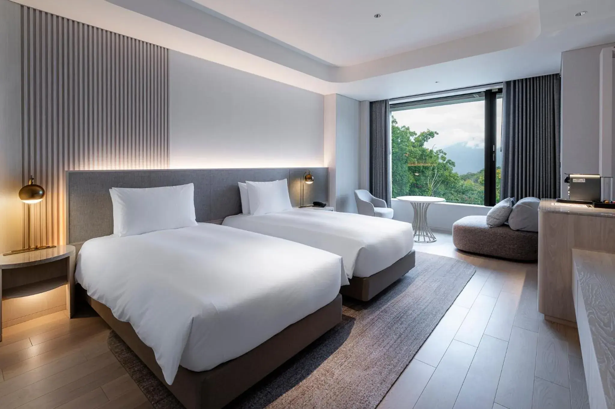 Superior Room, Mt. Yotei View, Twin in Chalet Ivy Weiss, Niseko Superior Room, Mt. Yotei View, Twin in Chalet Ivy Weiss, Niseko