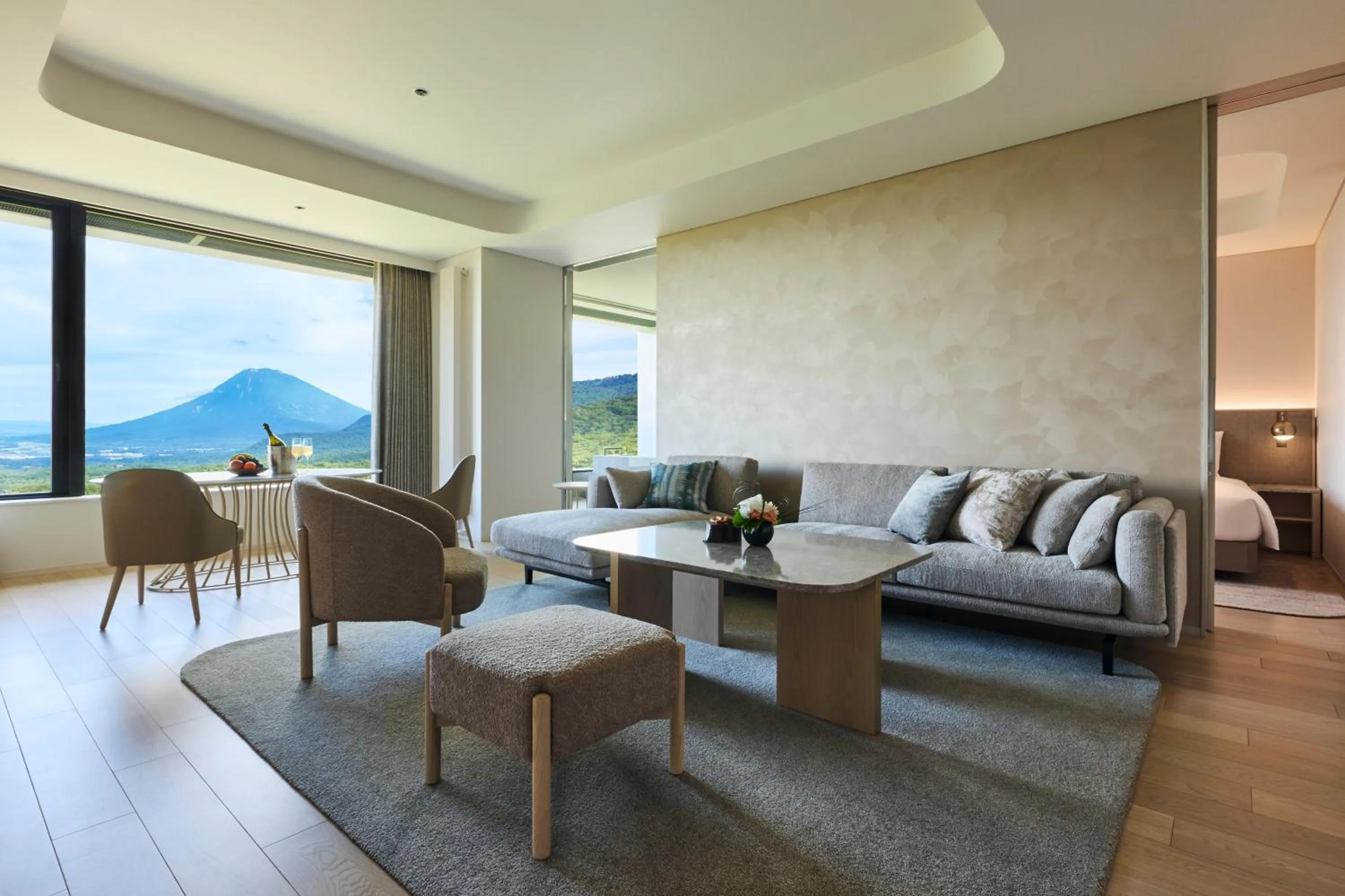  Onsen Suite, Mt. Yotei View, King in Chalet Ivy Weiss, Niseko