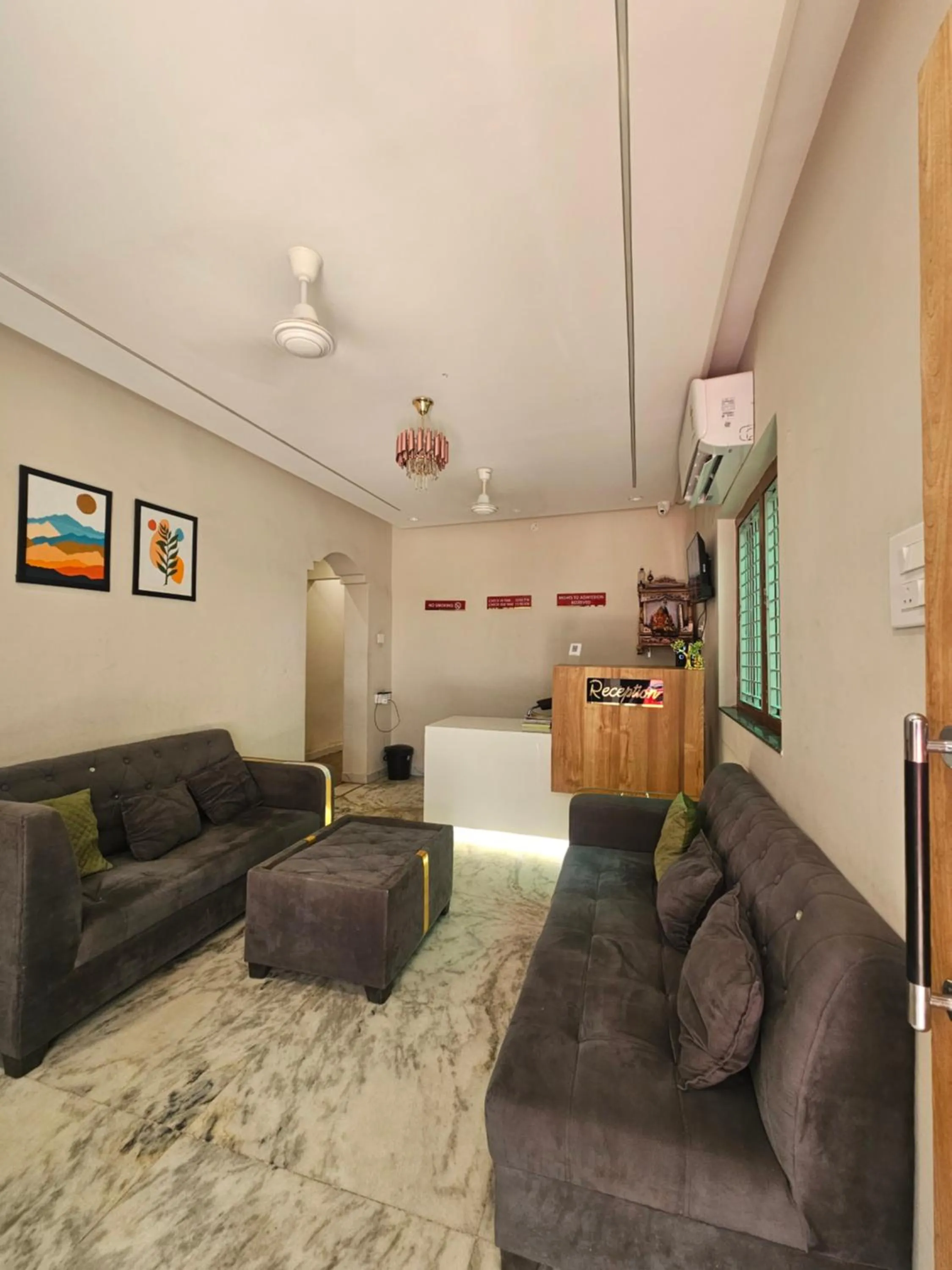 Seating area in Hotel Petal Inn