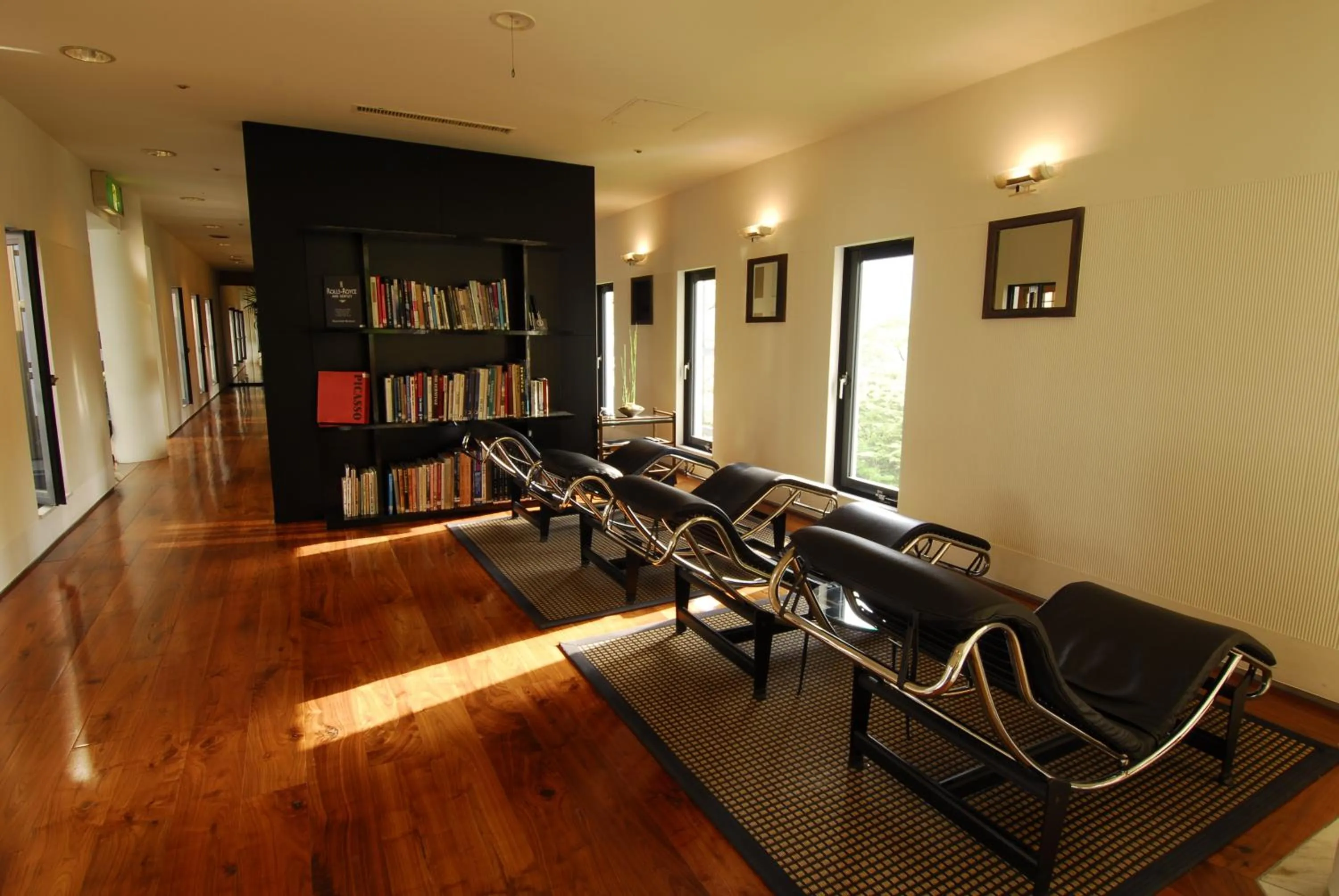 Library in Gora Kadan