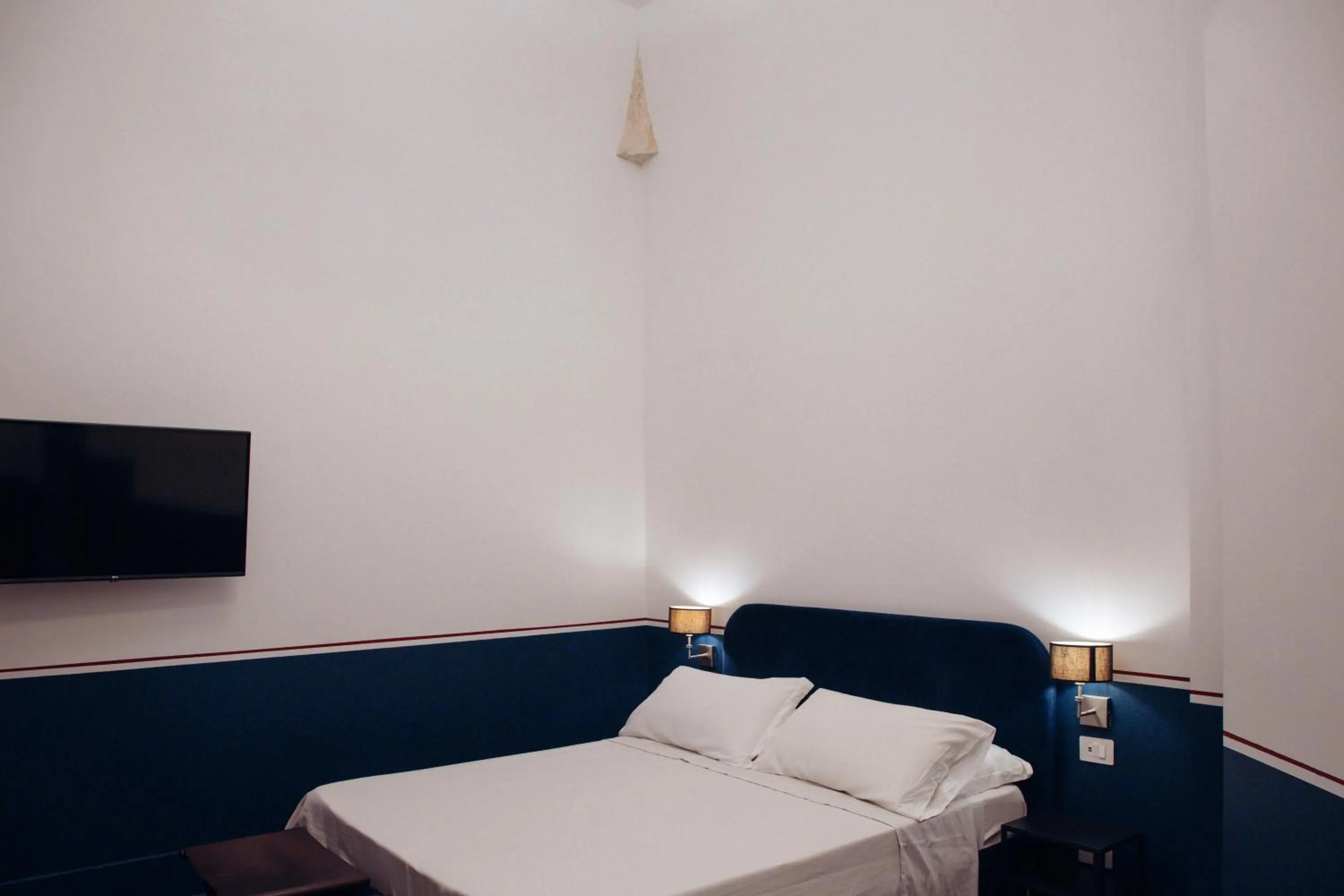 Economy Double Room in Altoledo Rooms and Suite