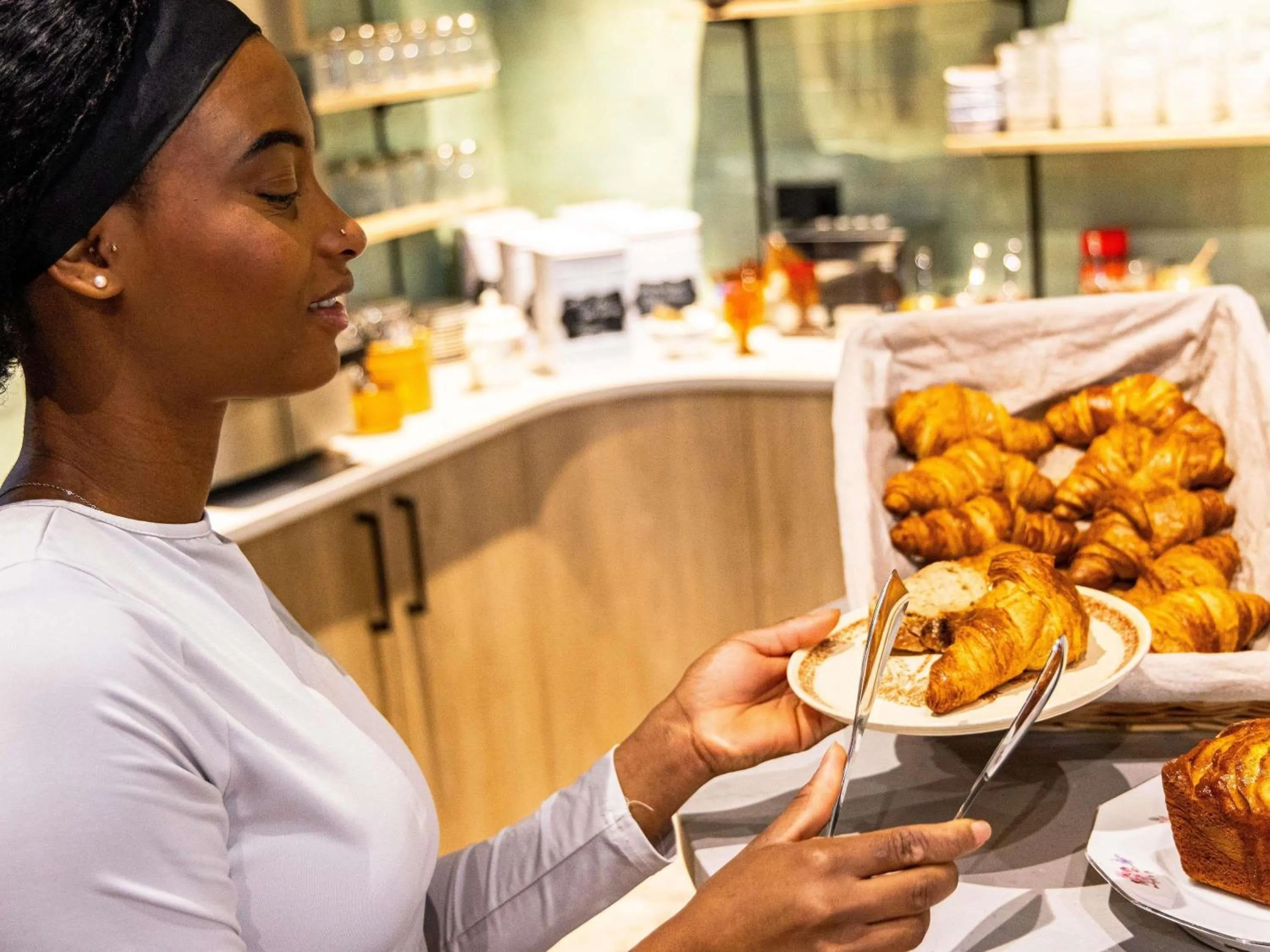 Breakfast in greet Hotel Reims Tinqueux