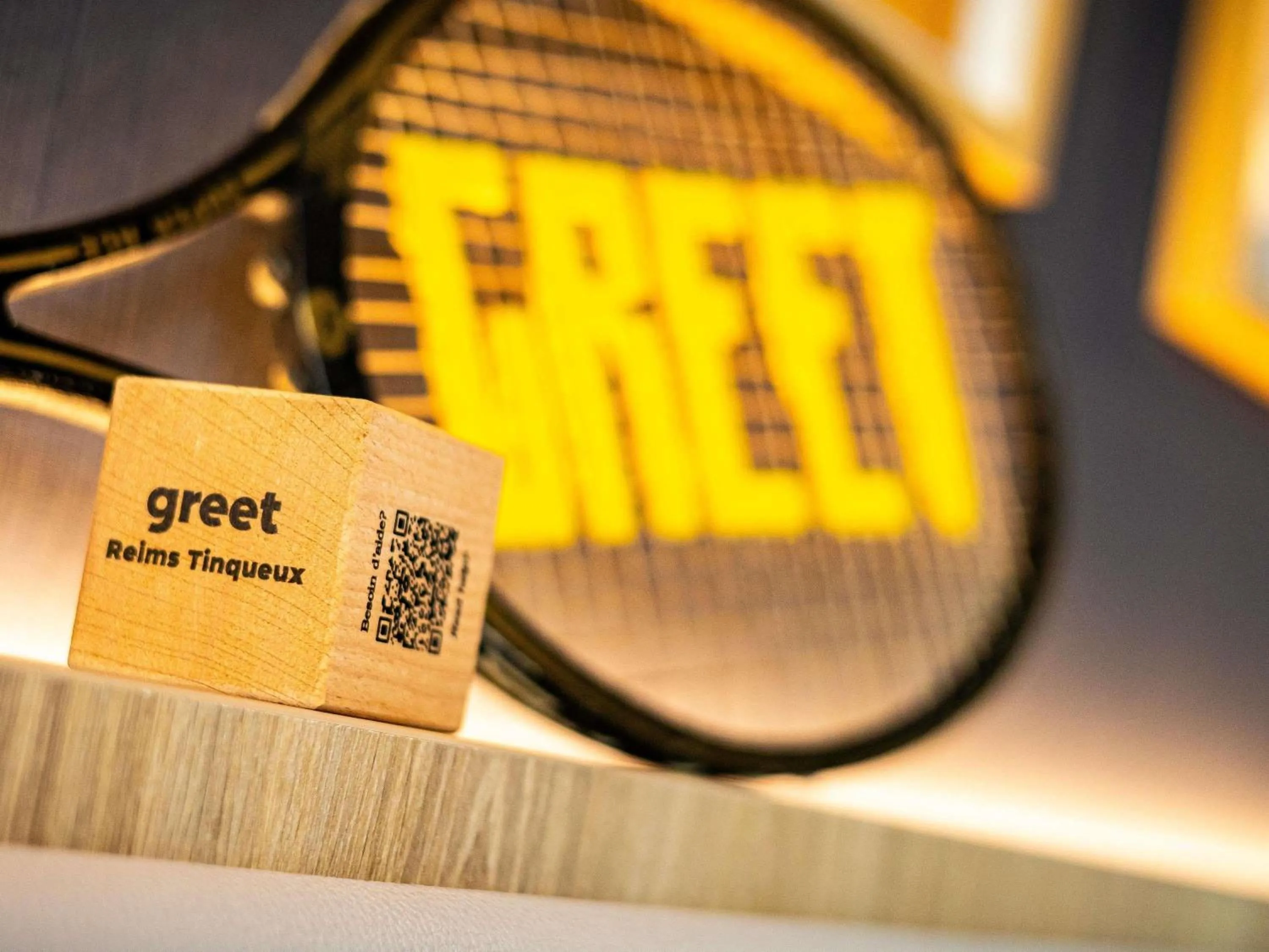 Bedroom in greet Hotel Reims Tinqueux
