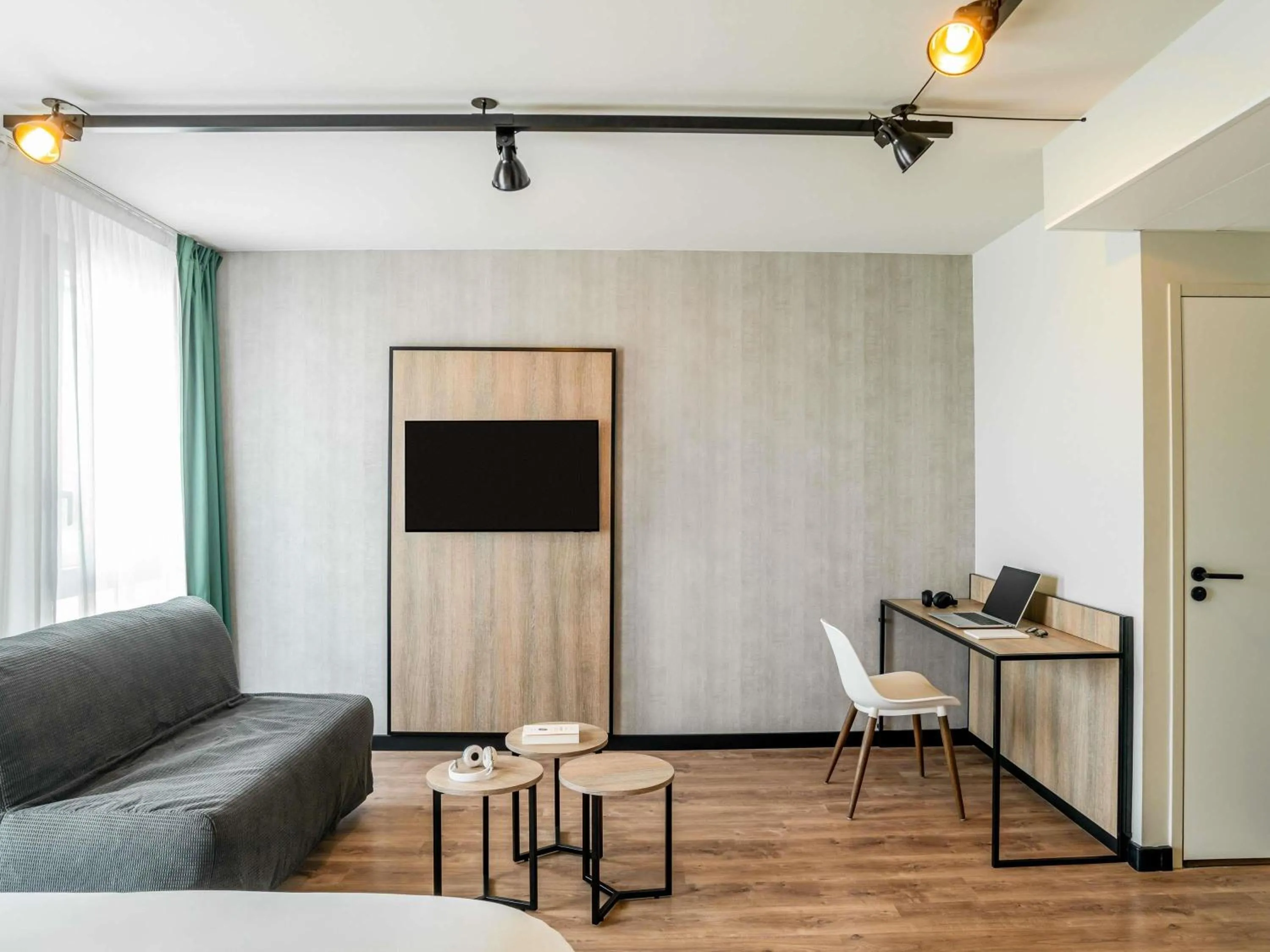 Bedroom in ibis Bordeaux Nord Carbon Blanc