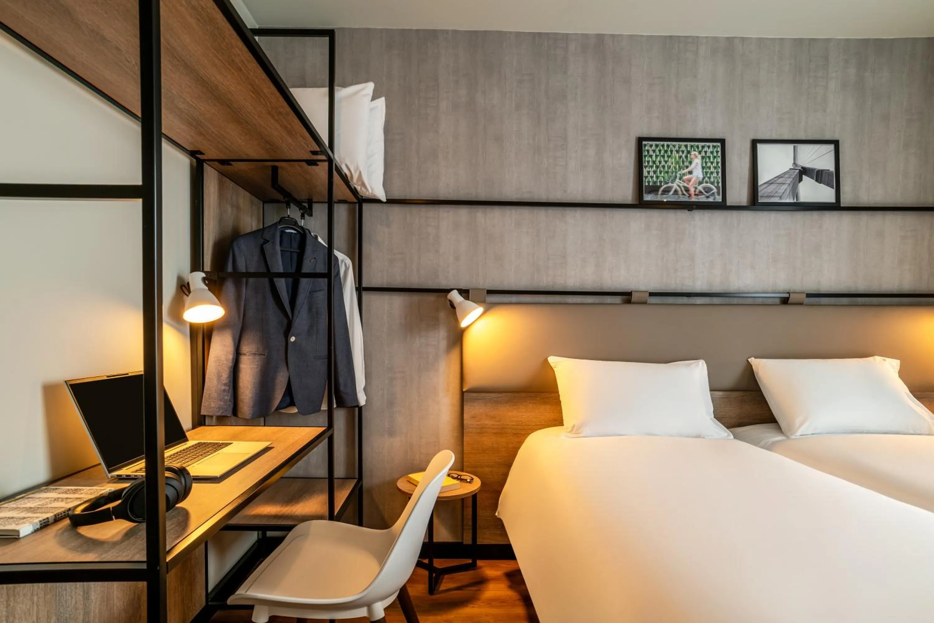 Photo of the whole room, Bed in ibis Bordeaux Nord Carbon Blanc