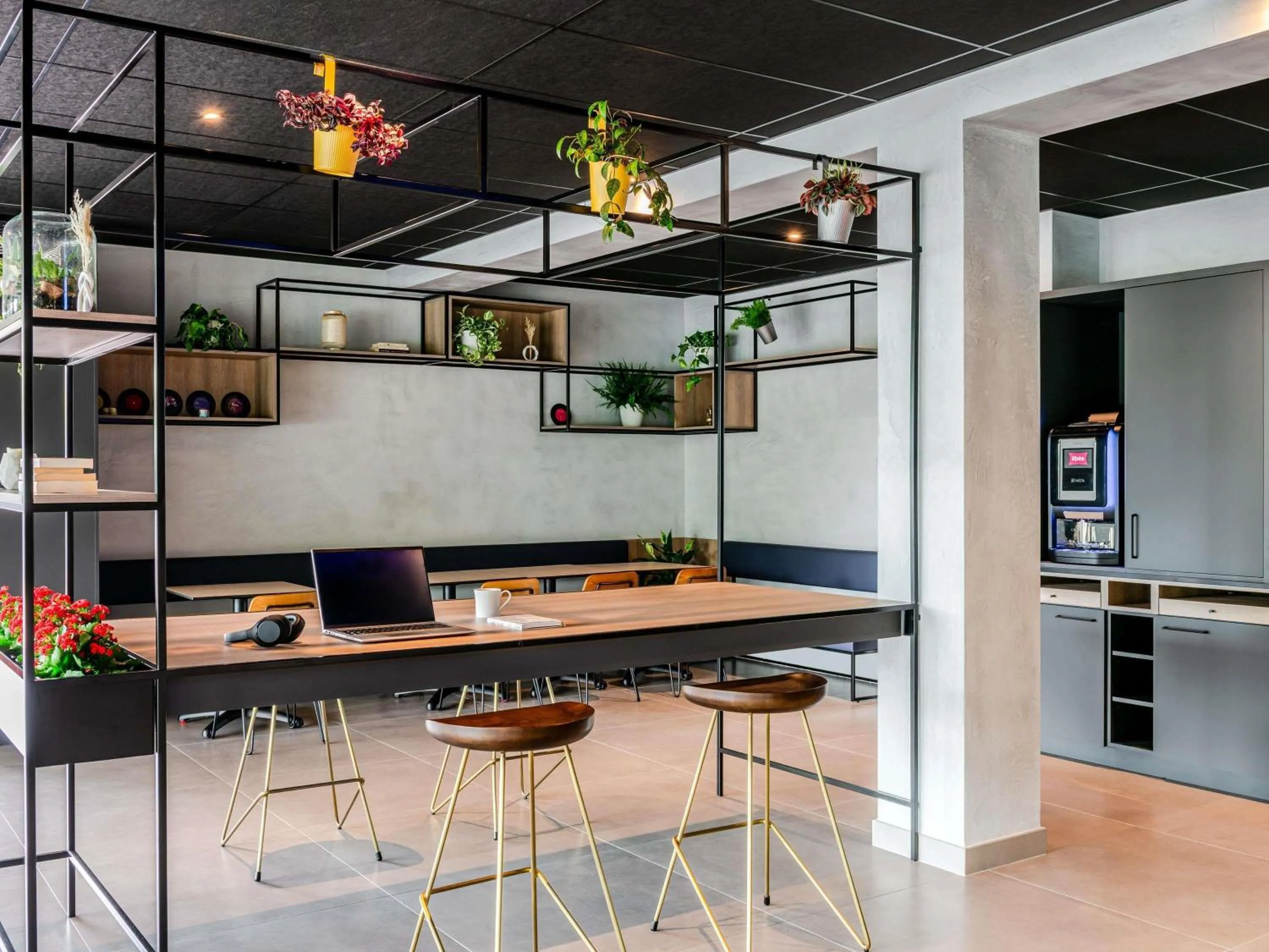 Property building in ibis Bordeaux Nord Carbon Blanc