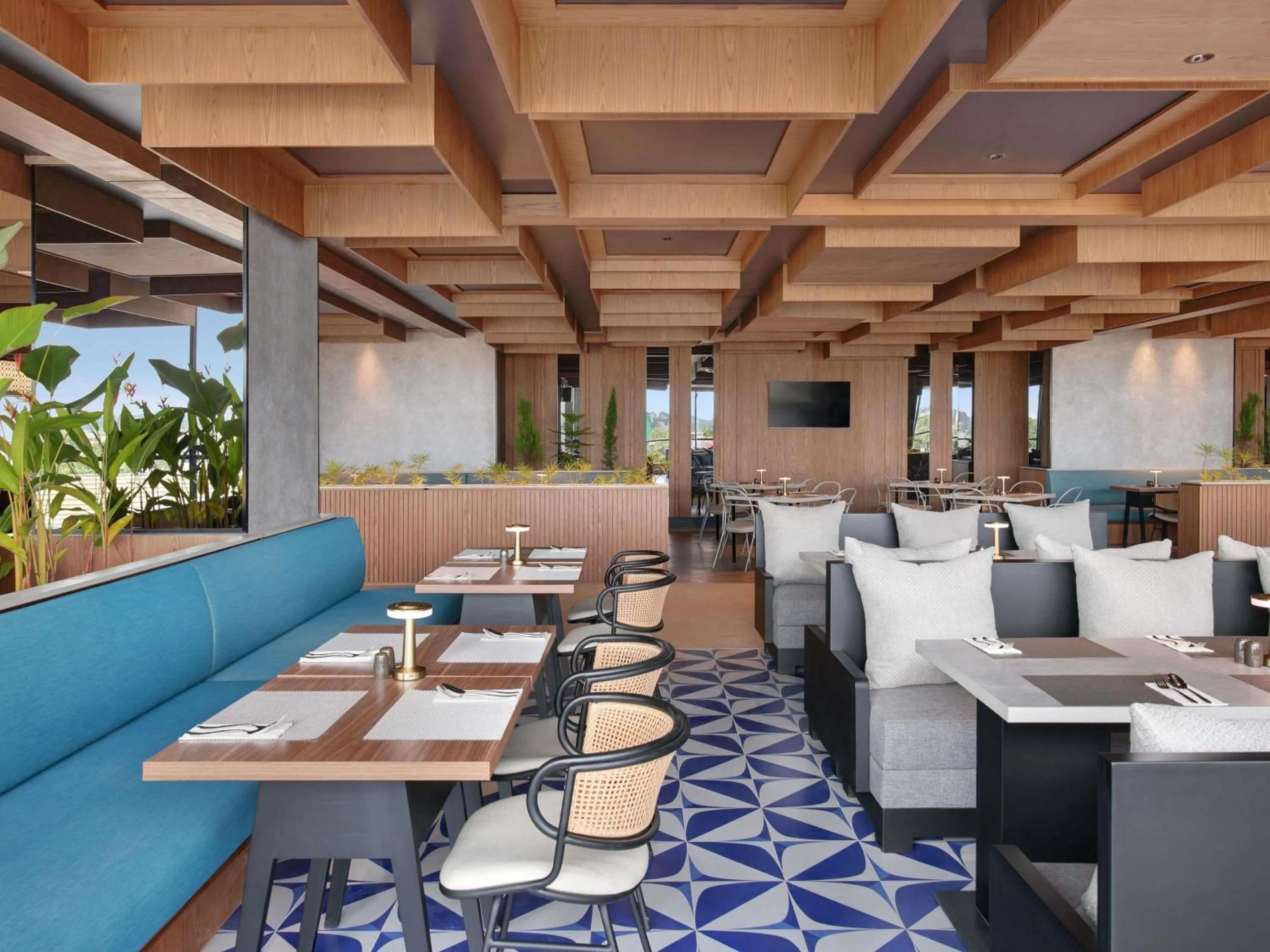 Restaurant/places to eat in Mercure Berau