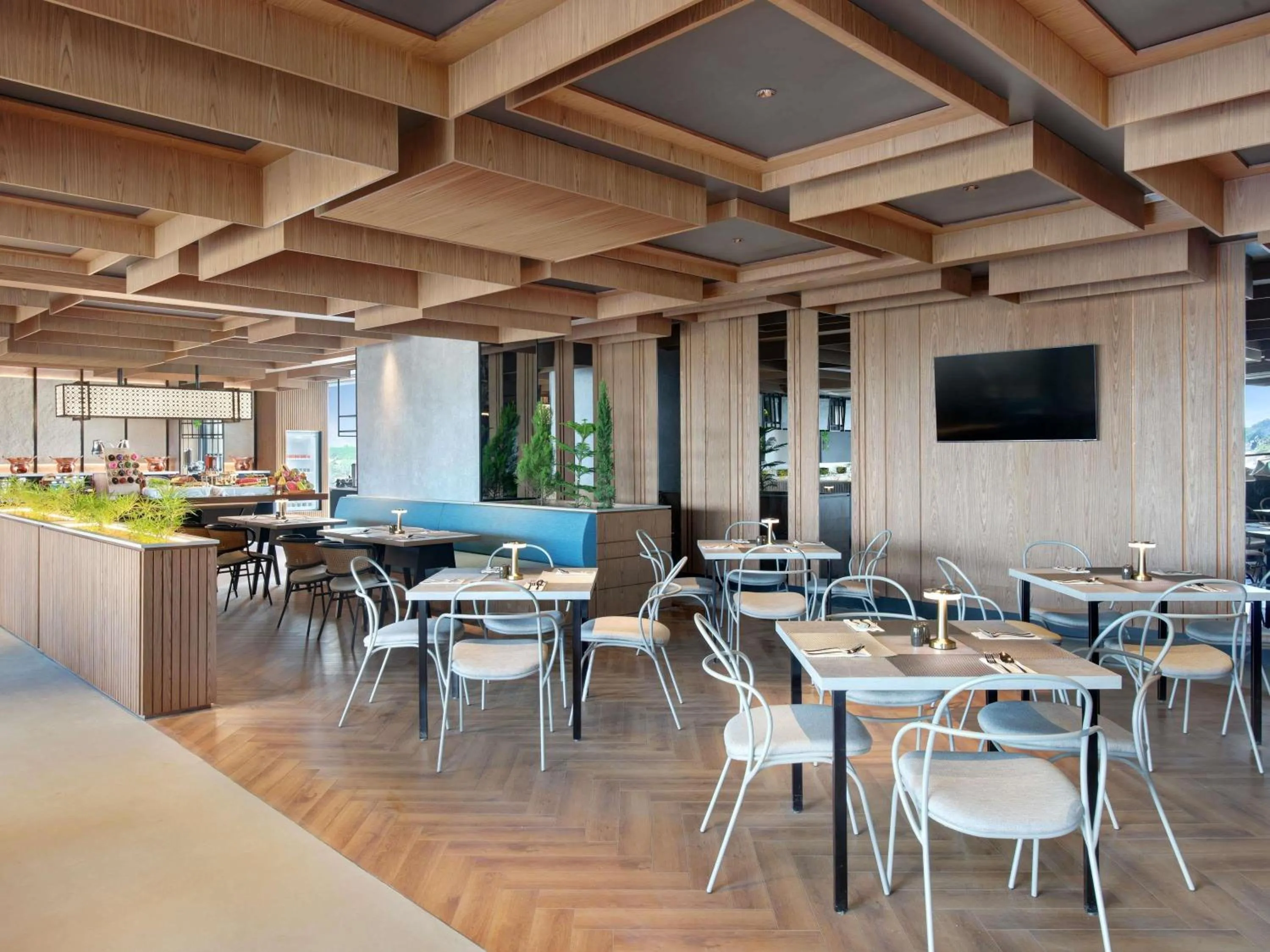 Restaurant/places to eat in Mercure Berau